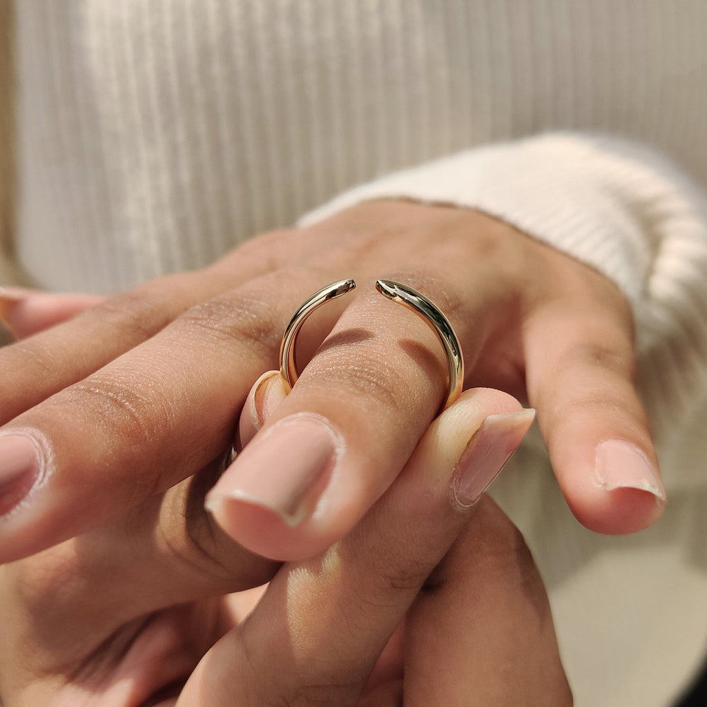 Open Gap Classic Gold Wedding Band