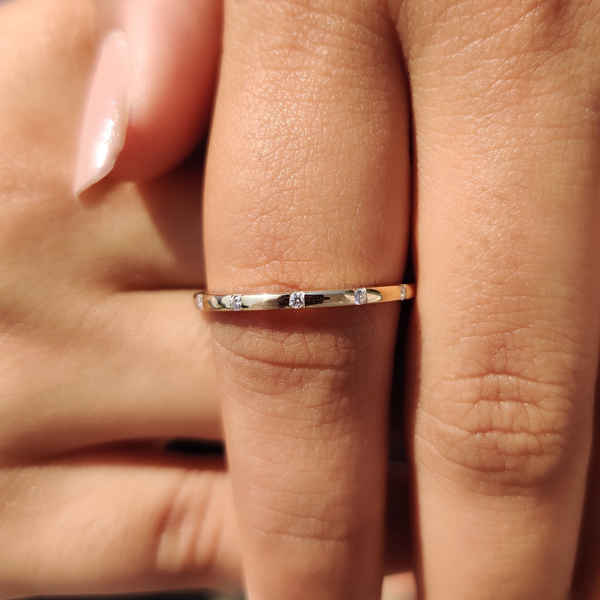 Yellow Gold Wedding Band - Round Diamond