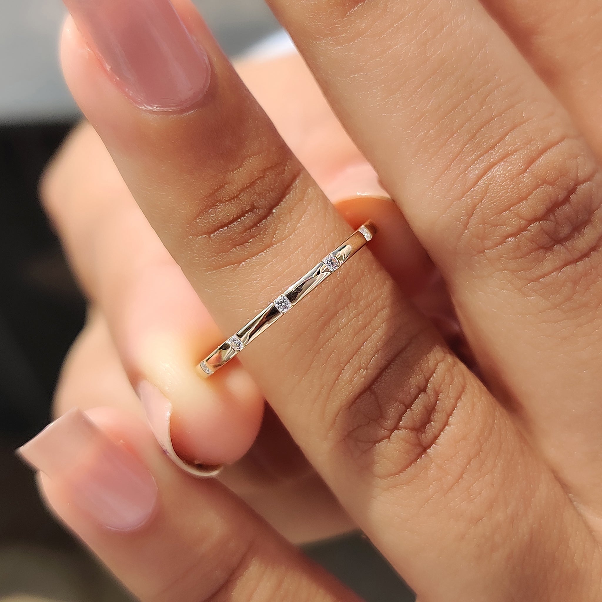 Yellow Gold Wedding Band - Round Diamond