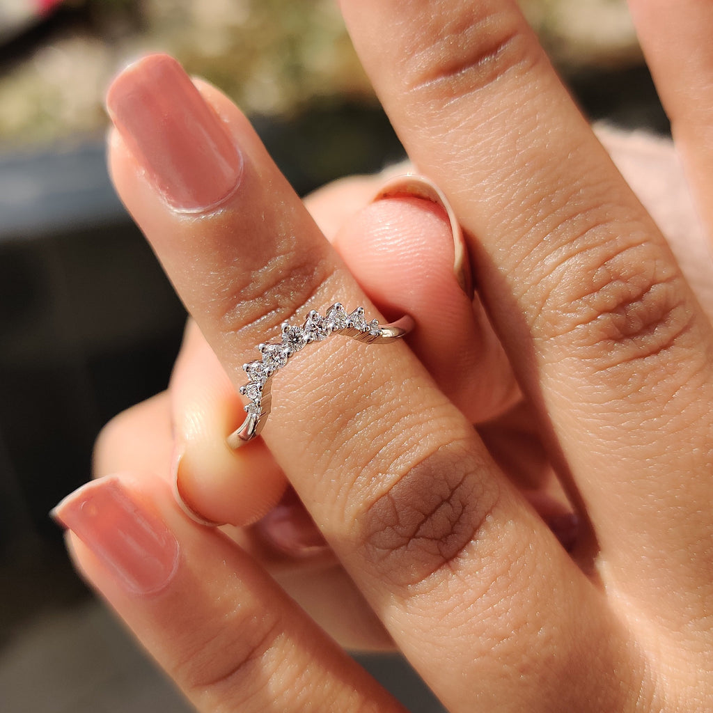 Round Diamond Crown Wedding Band In U Shaped