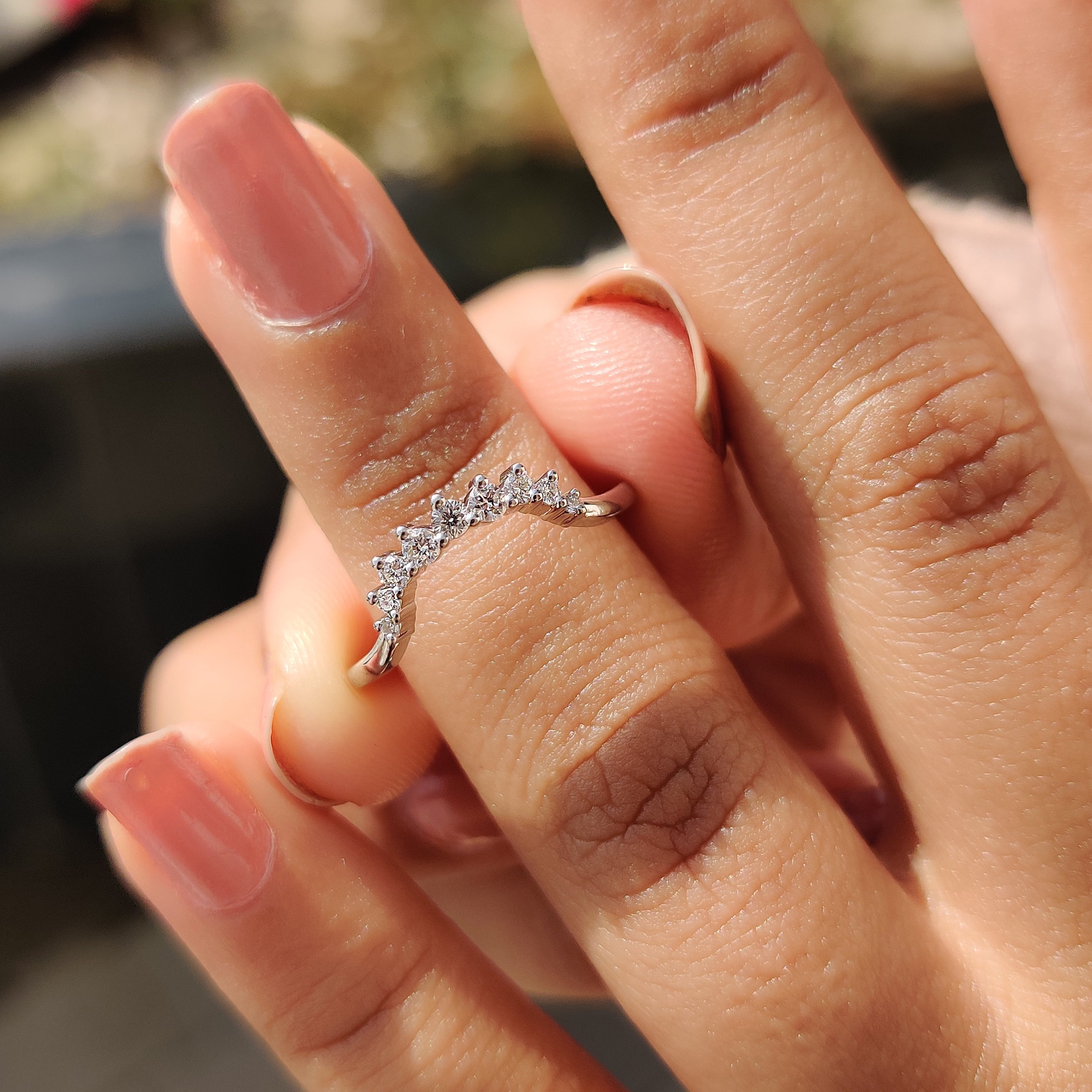Round Diamond Crown Wedding Band In U Shaped