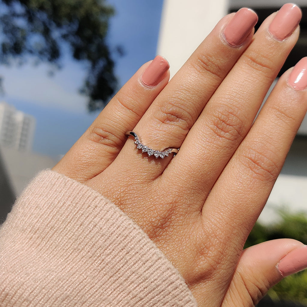 Round Diamond Crown Wedding Band In U Shaped