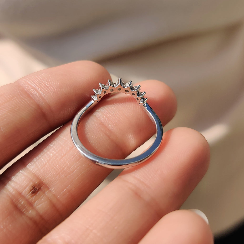 Round Diamond Crown Wedding Band In U Shaped
