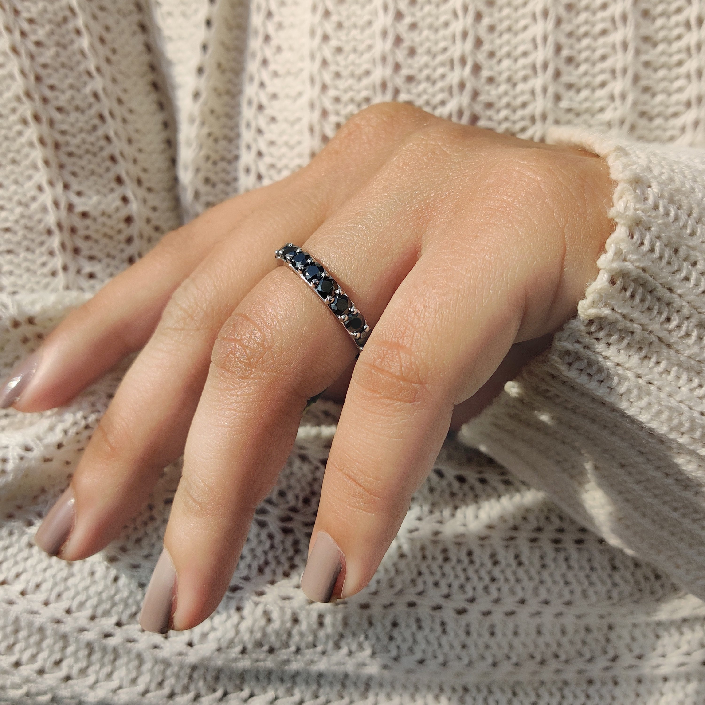 Round Cut Black Moissanite Wedding Band