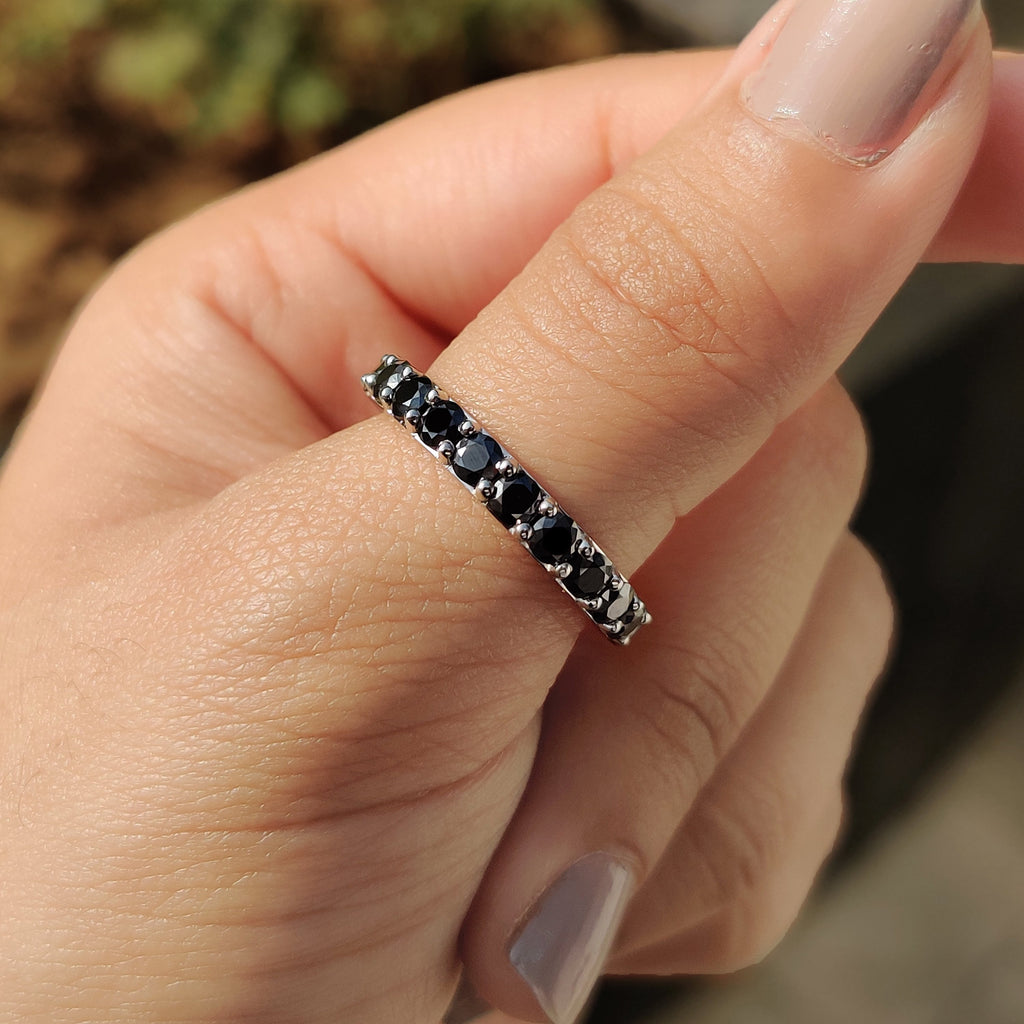 Round Cut Black Moissanite Wedding Band