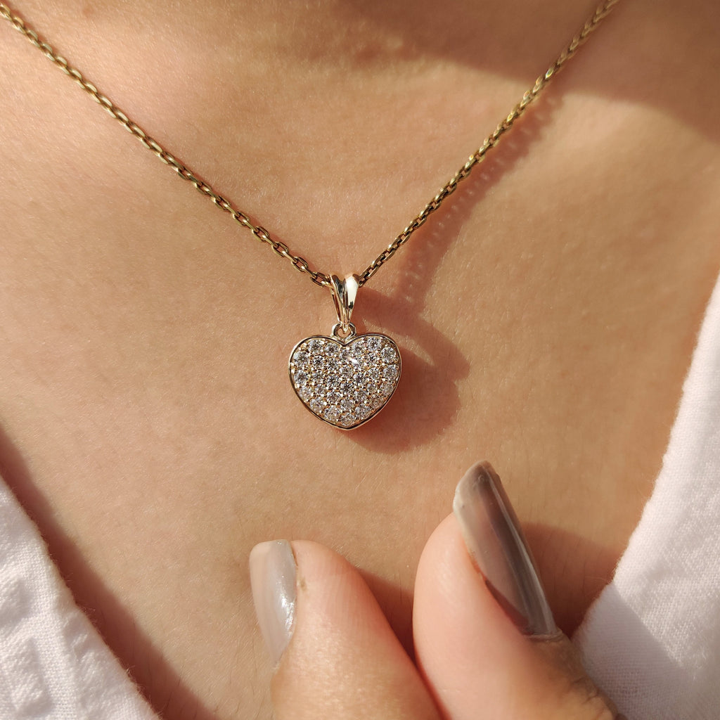 Round Diamond Heart Shape Pendant