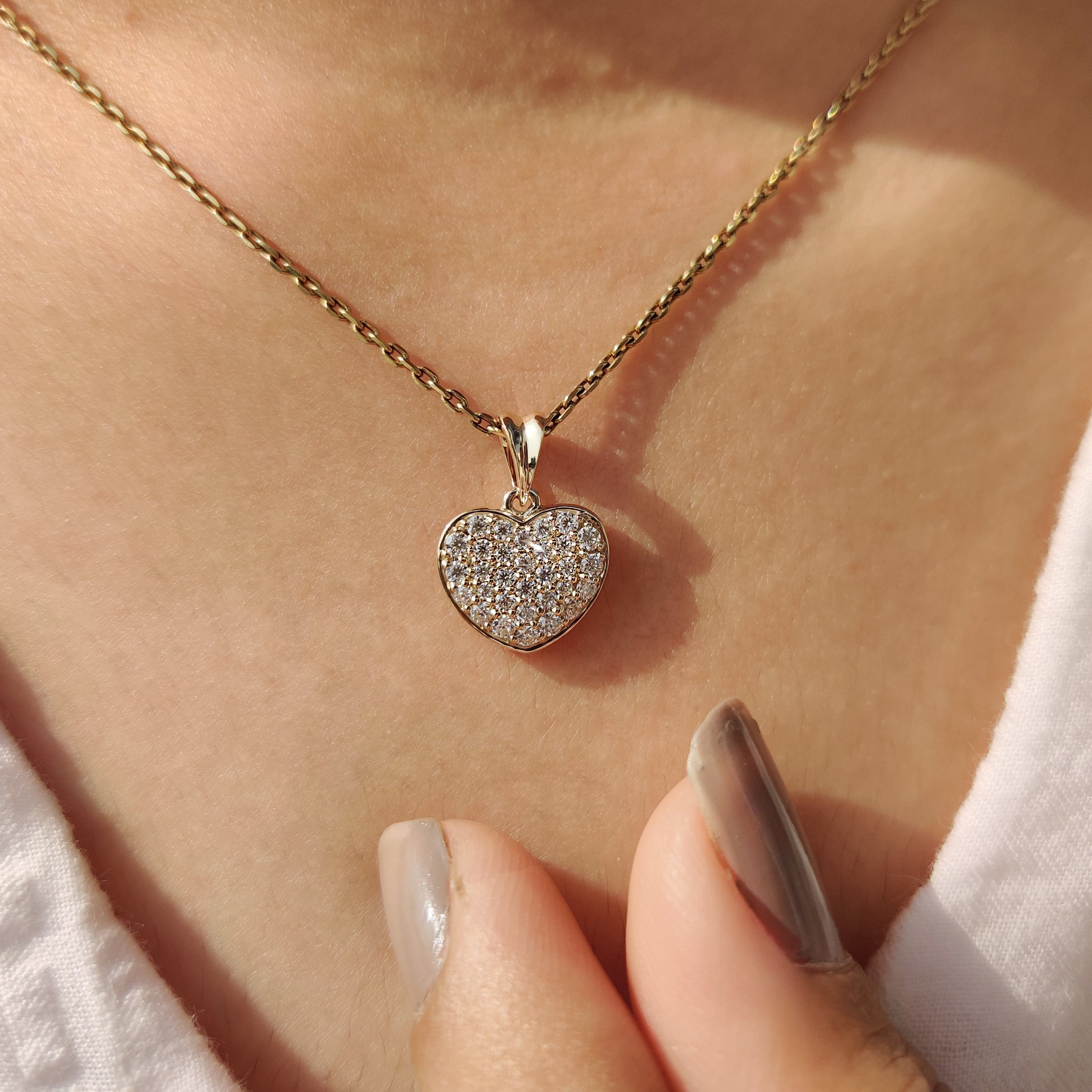 Round Diamond Heart Shape Pendant