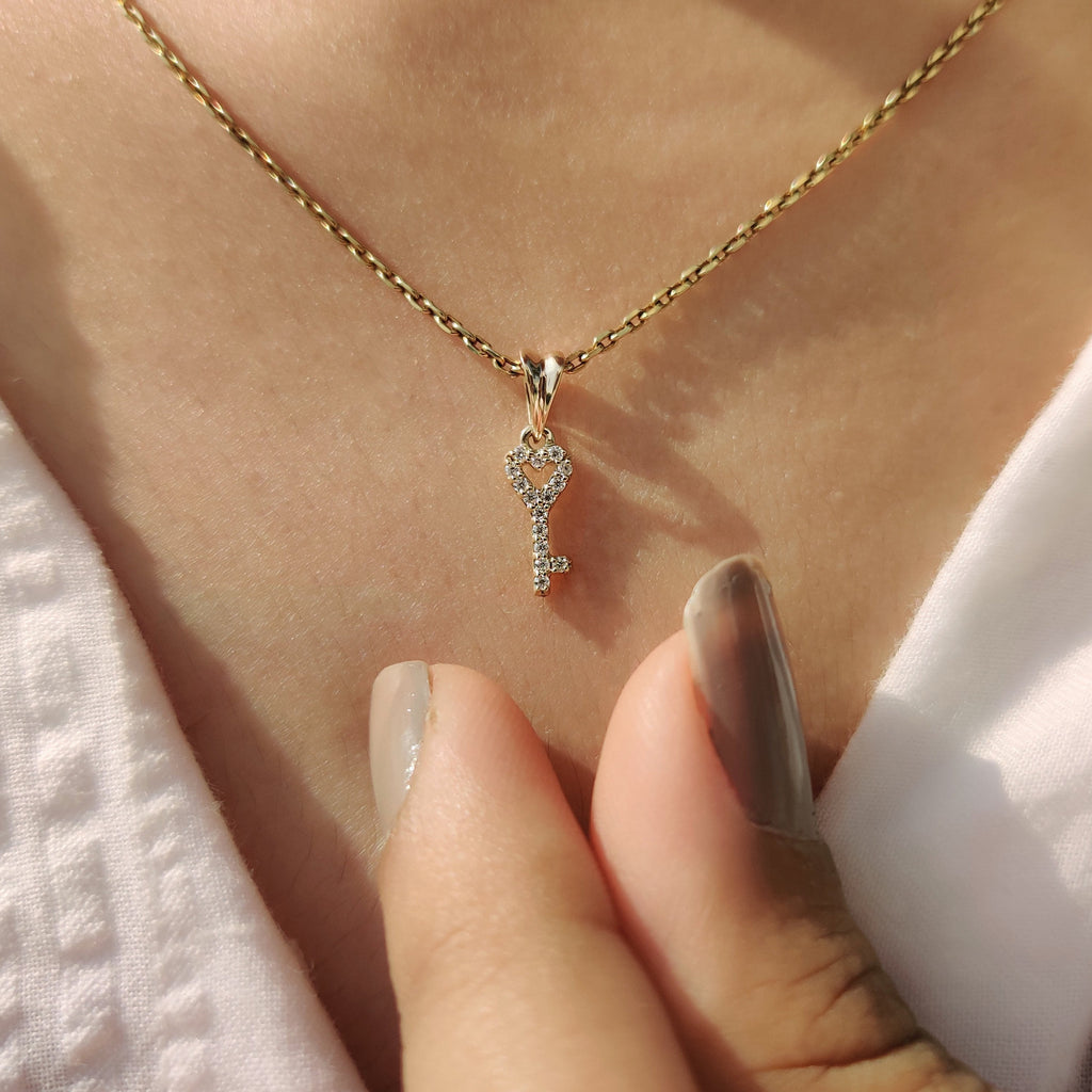 Round Diamond Gold Key Pendant