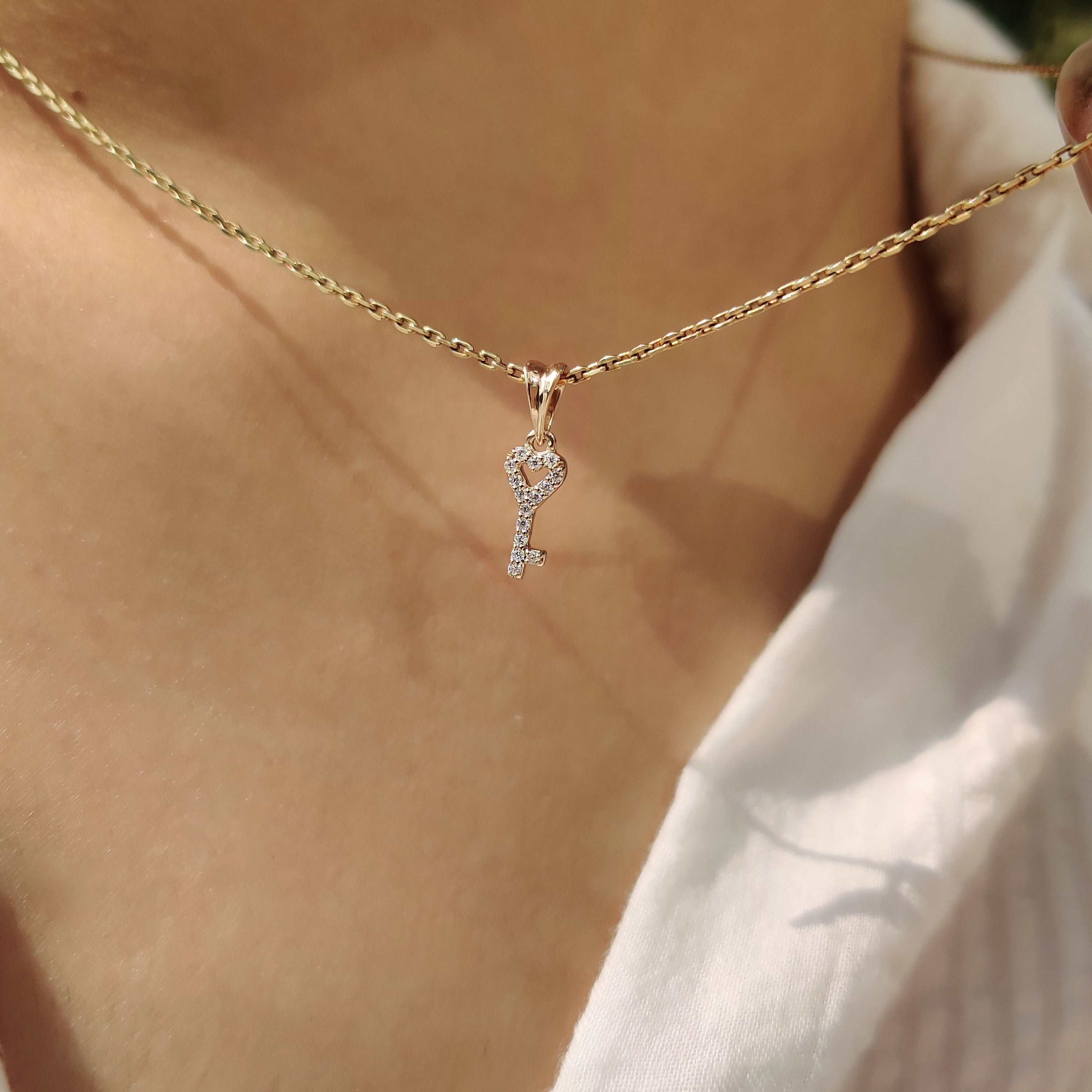 Round Diamond Gold Key Pendant