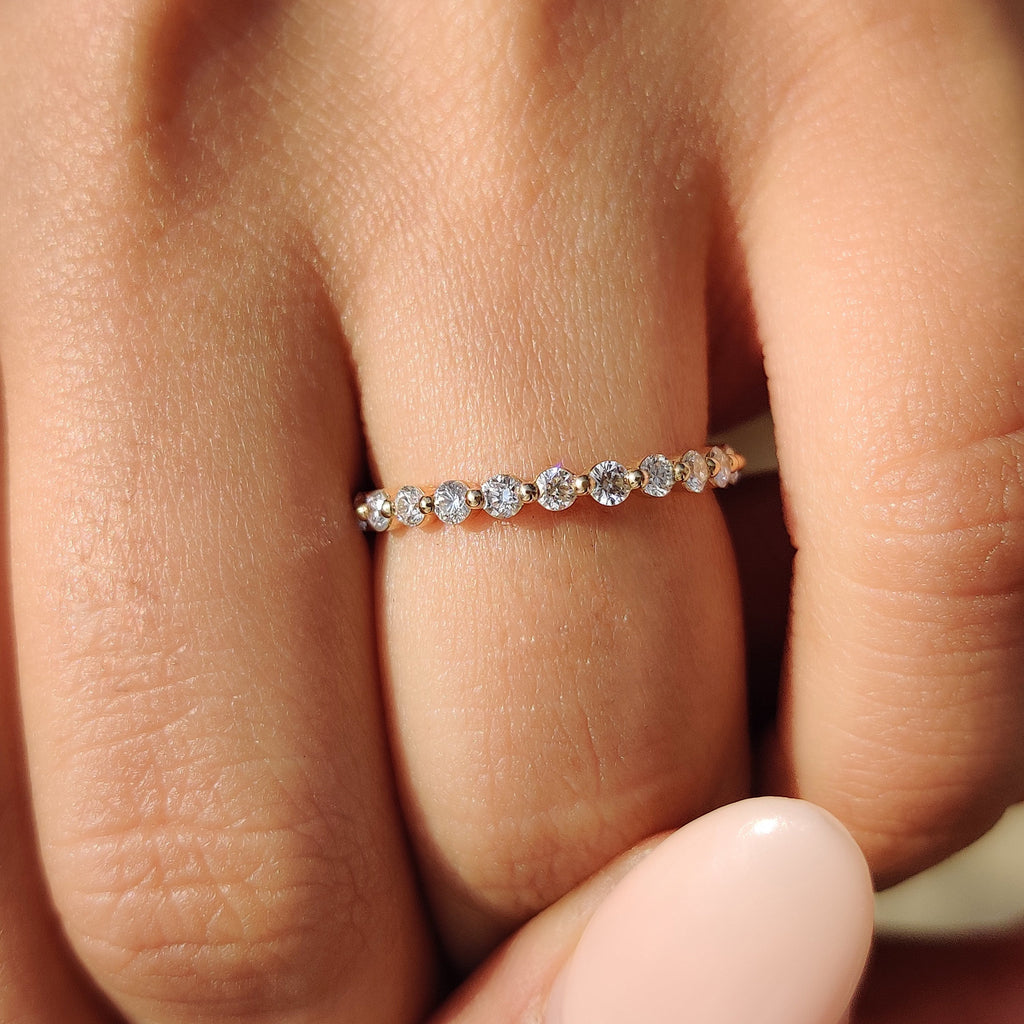 Round Diamond Yellow Gold Eternity Band