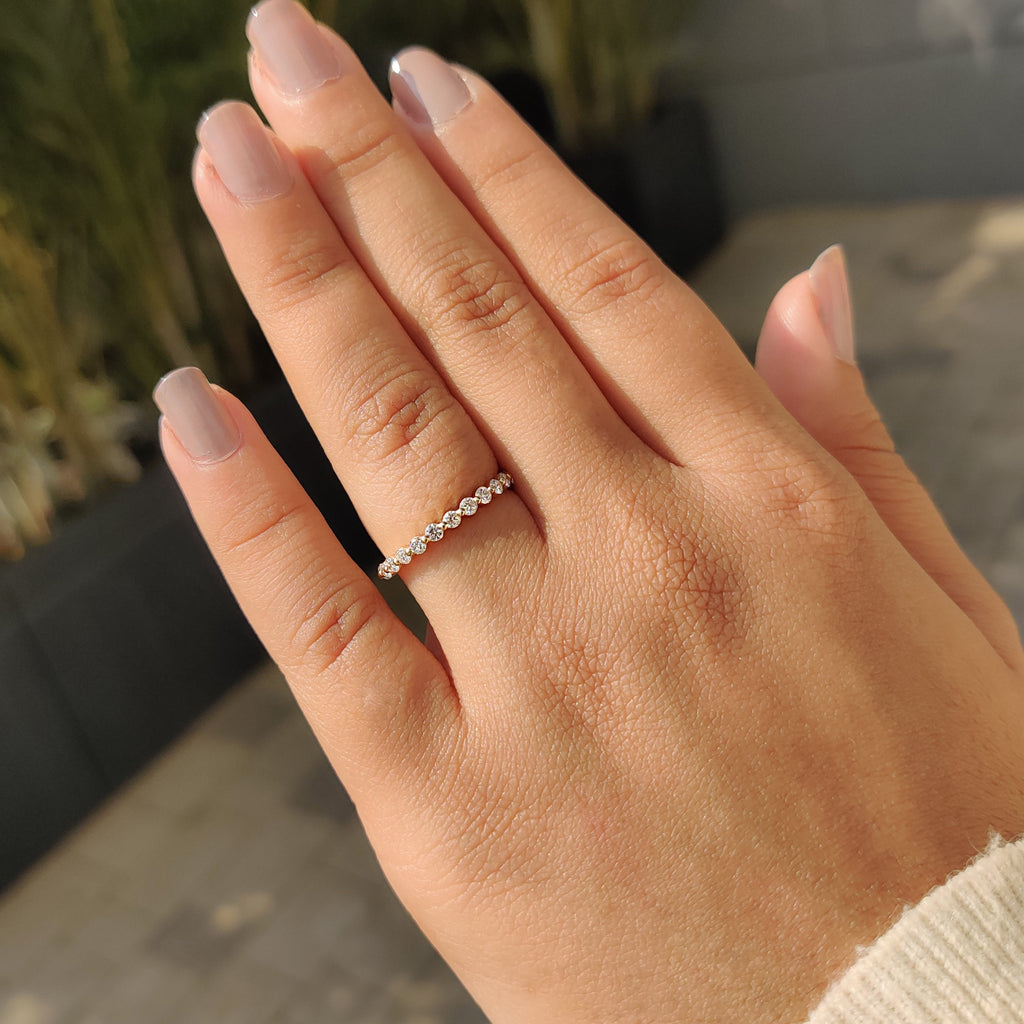 Round Diamond Yellow Gold Eternity Band