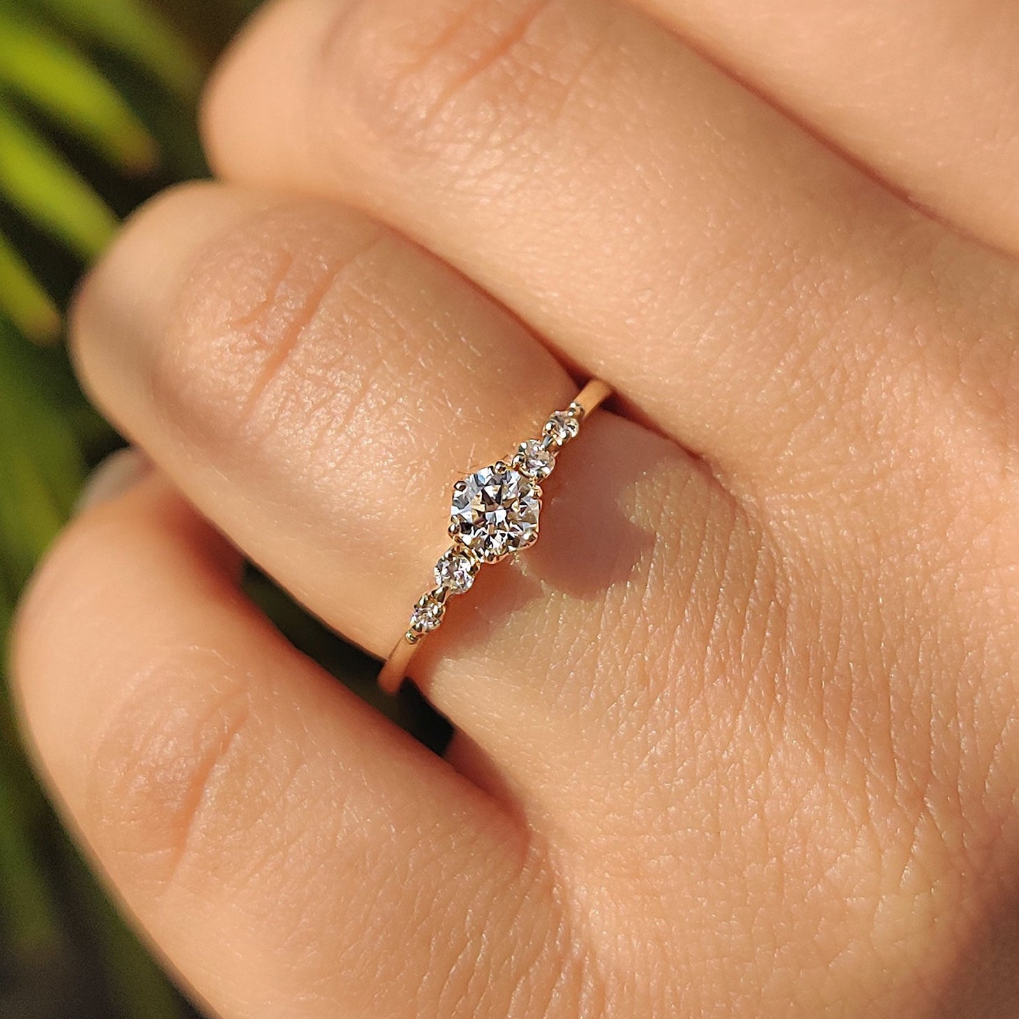 Round Diamond Ring with Round Side Stone