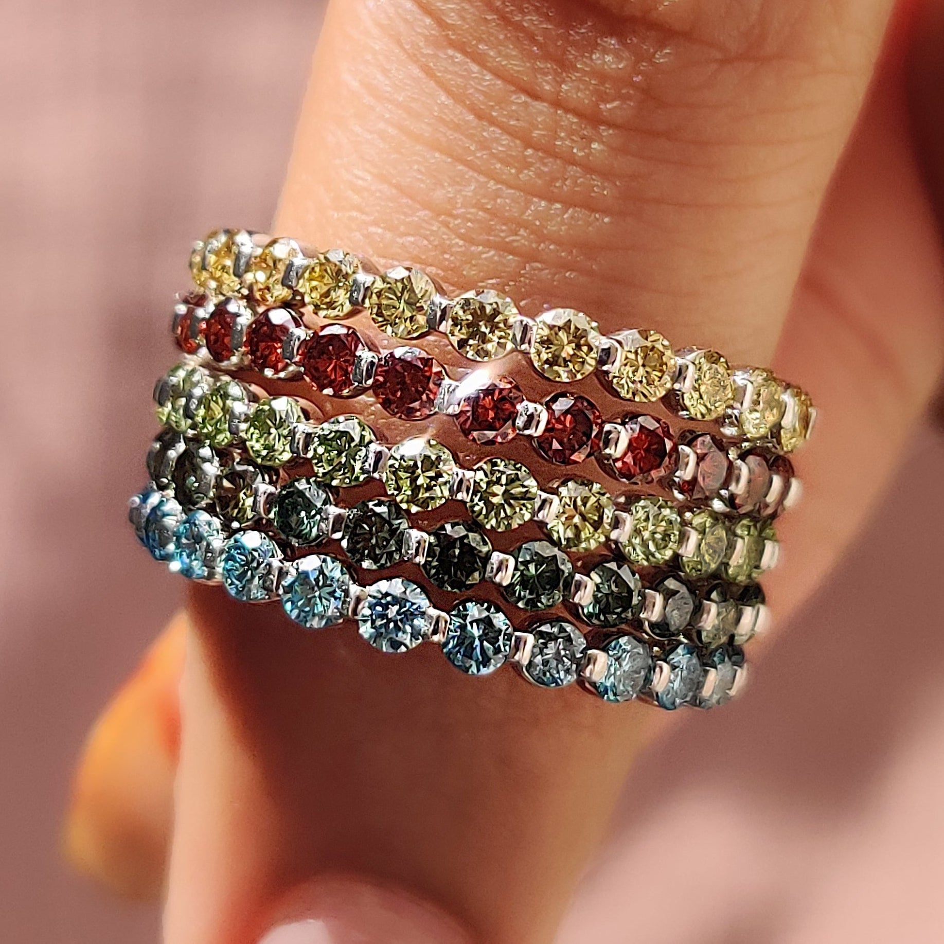 Stackable Wedding Bands In Colored Diamonds Main image
