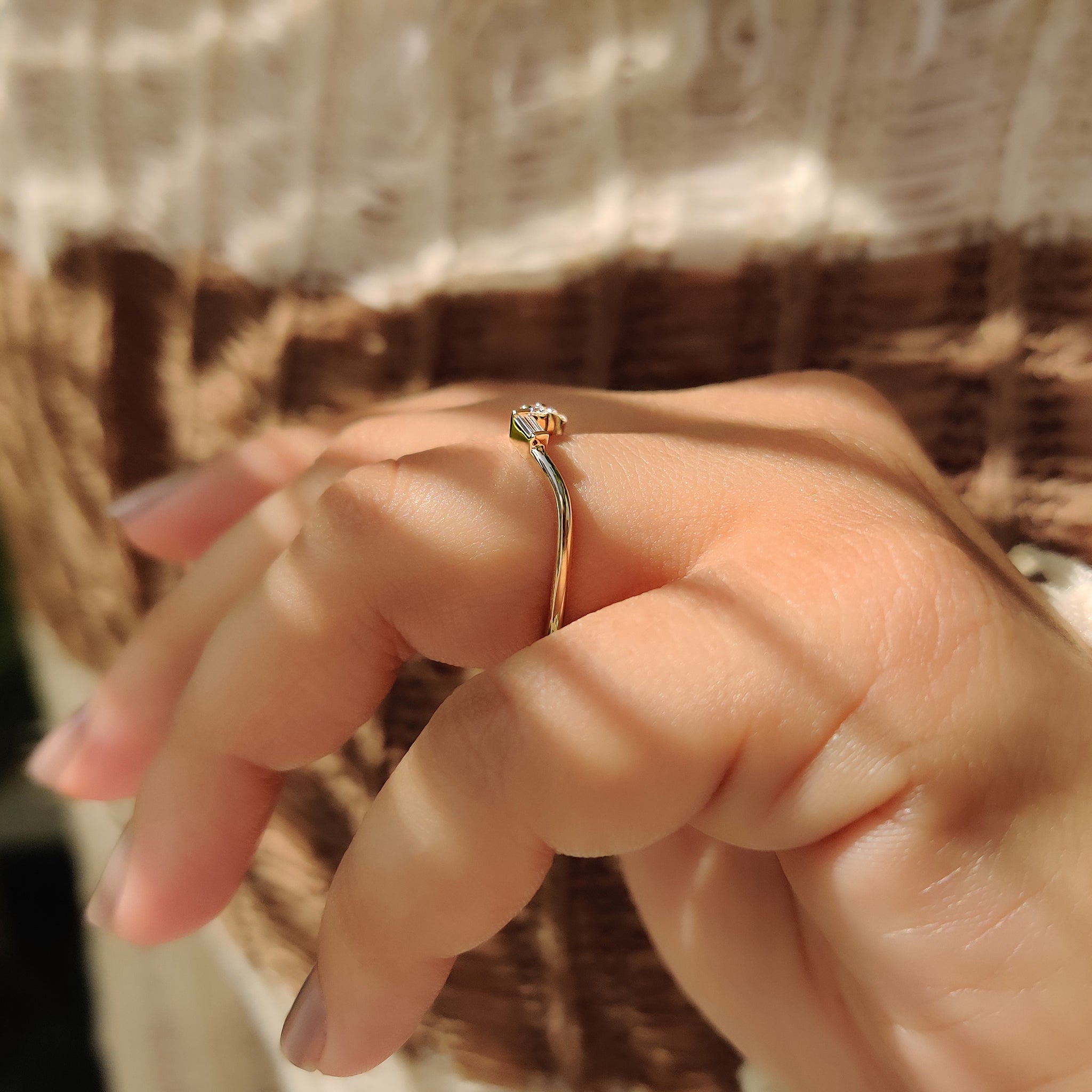 Baguette And Round Diamond Shared Prong Wedding Band