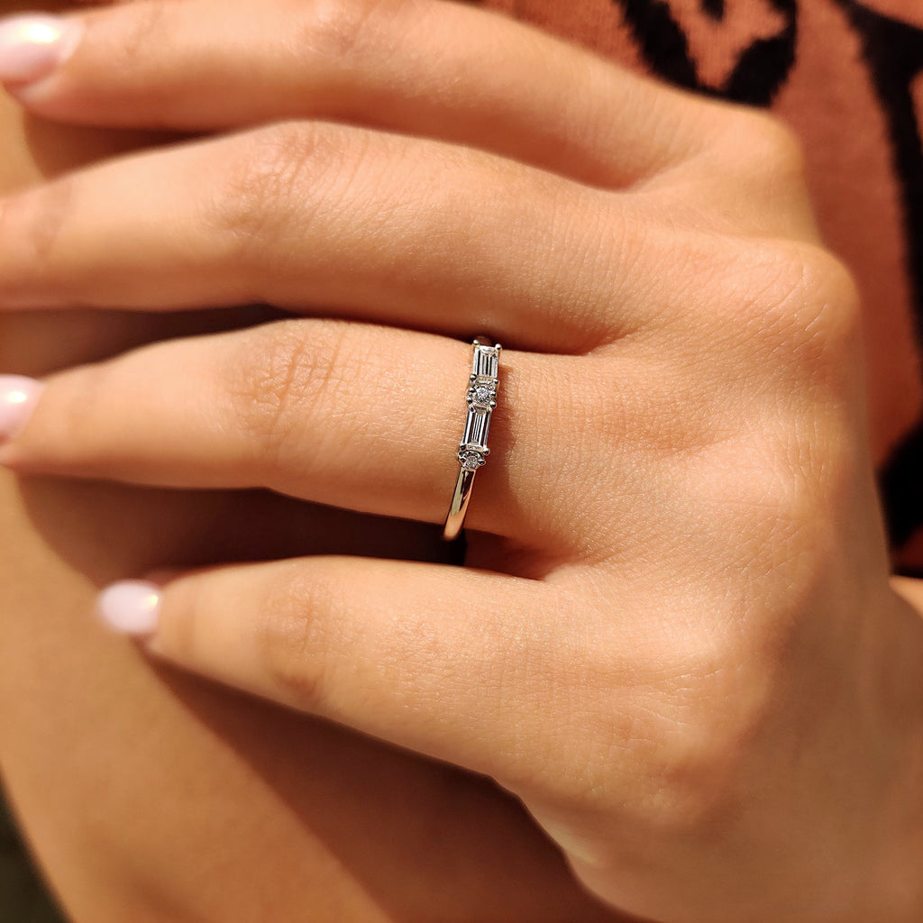 Round And Baguette Cut Wedding Band