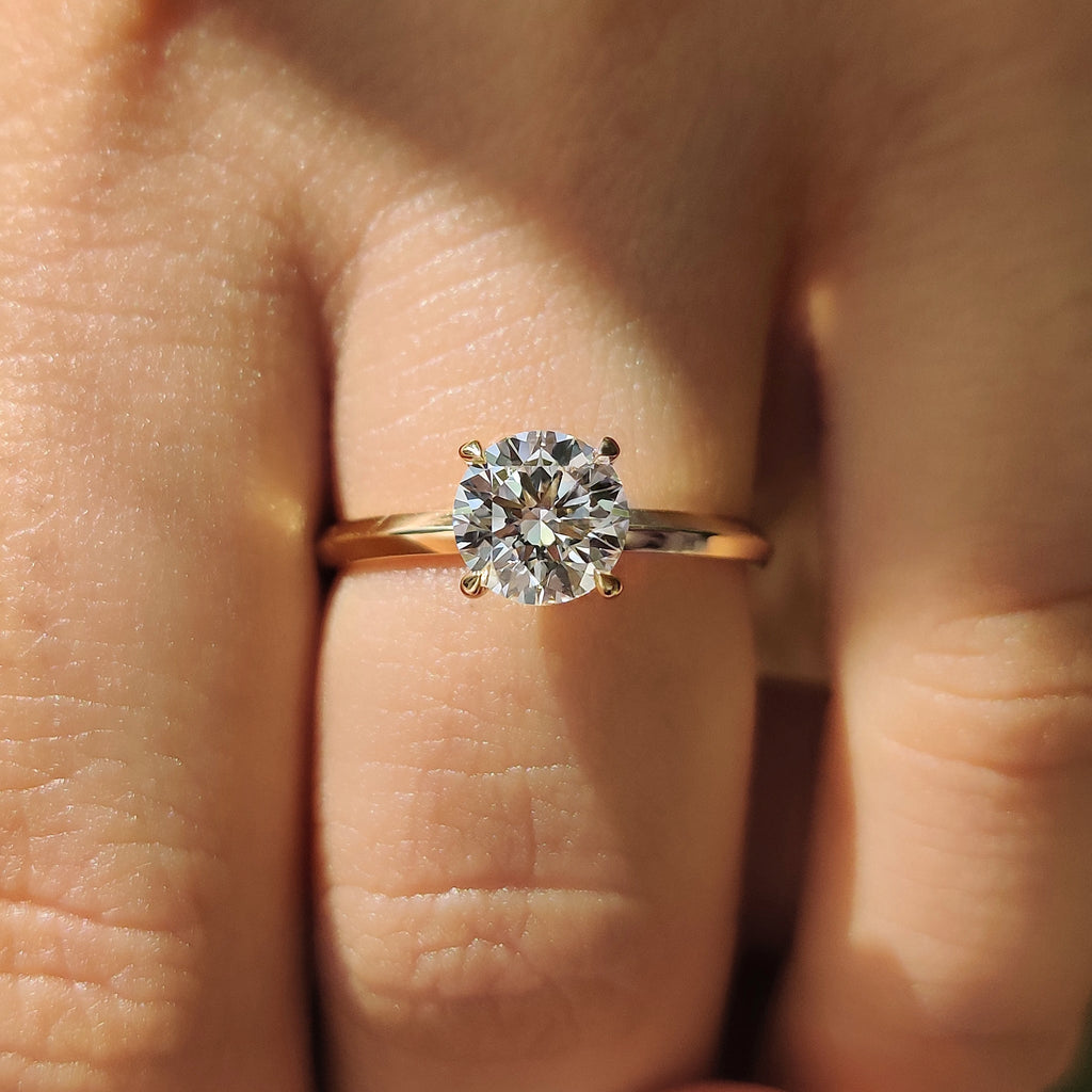 Round Diamond Engagement Ring With knife edge shank style