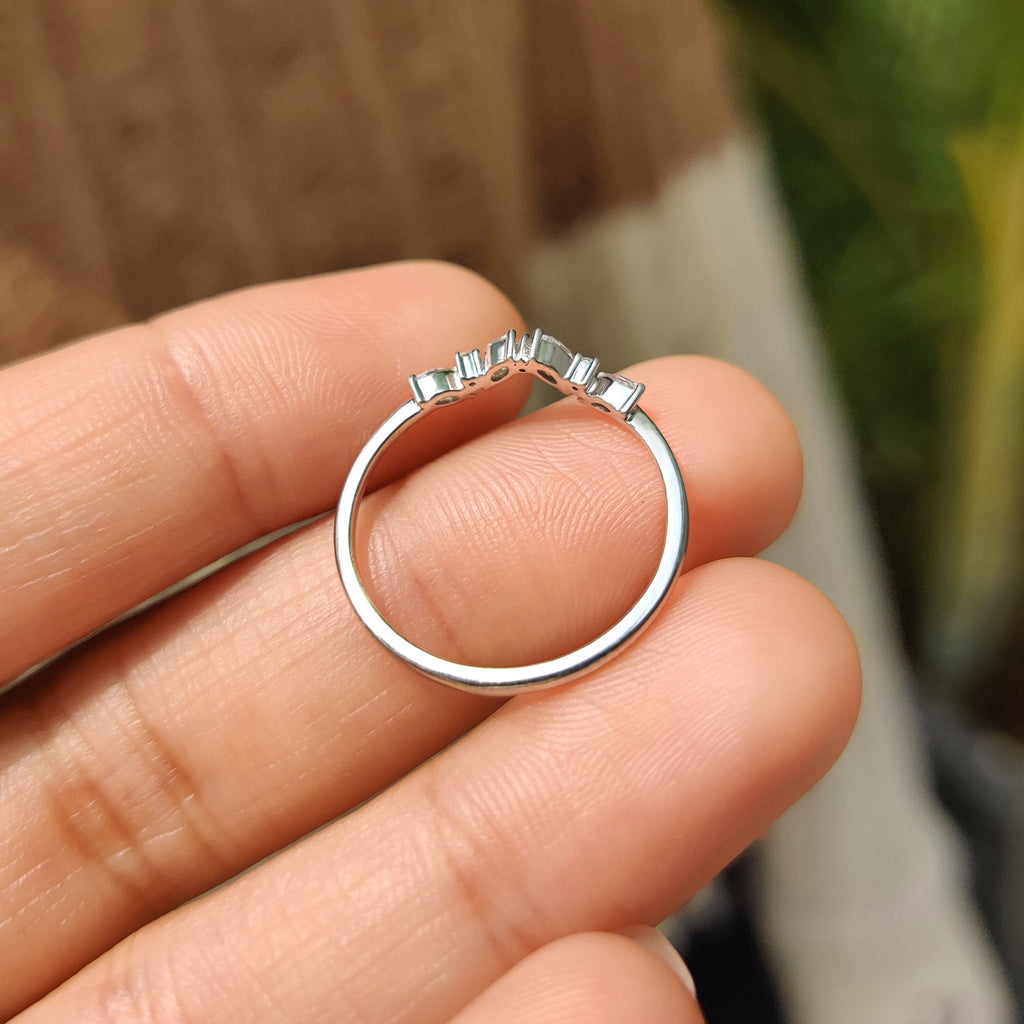 Marquise And Round Wedding Band In Cluster Style