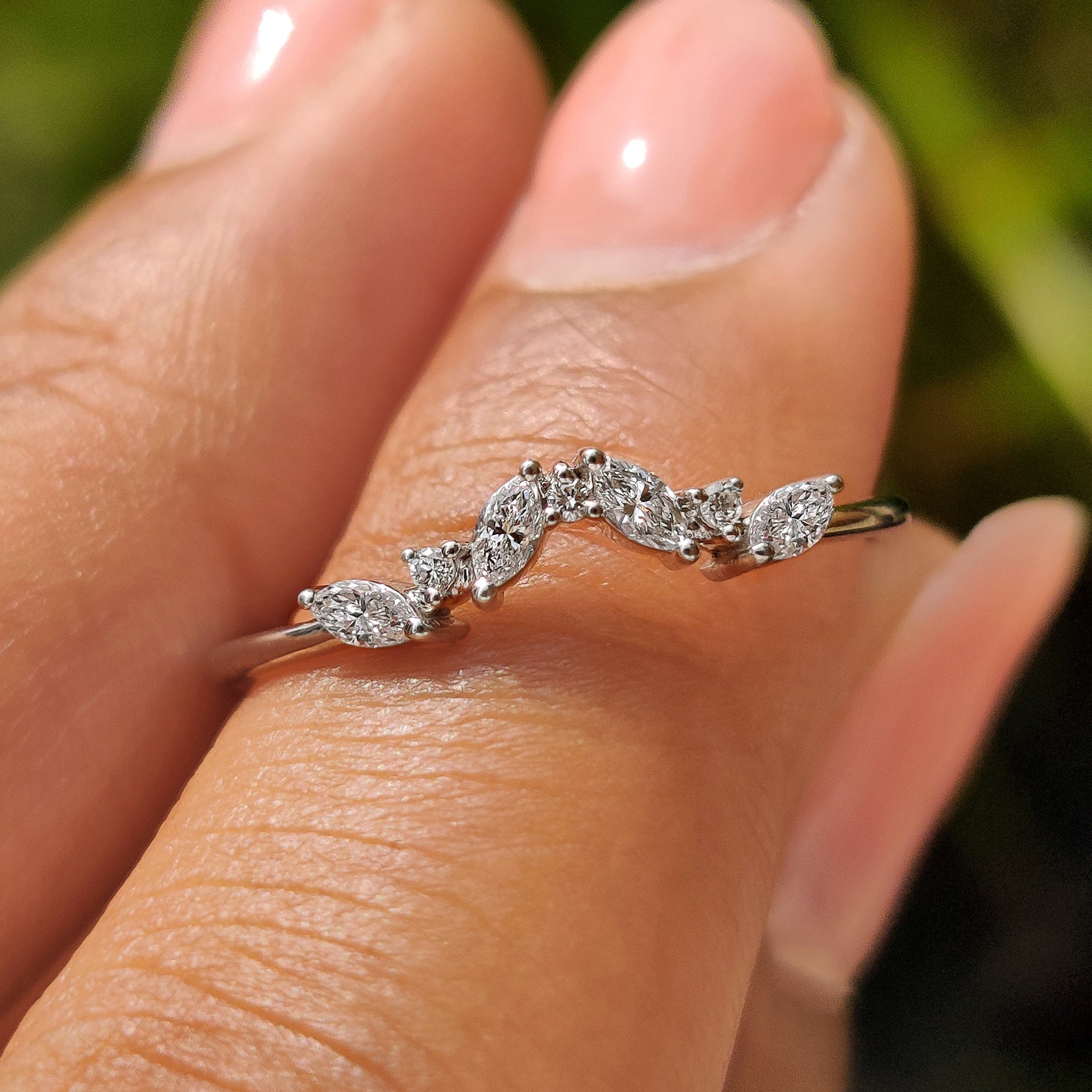 Marquise And Round Wedding Band In Cluster Style Main image
