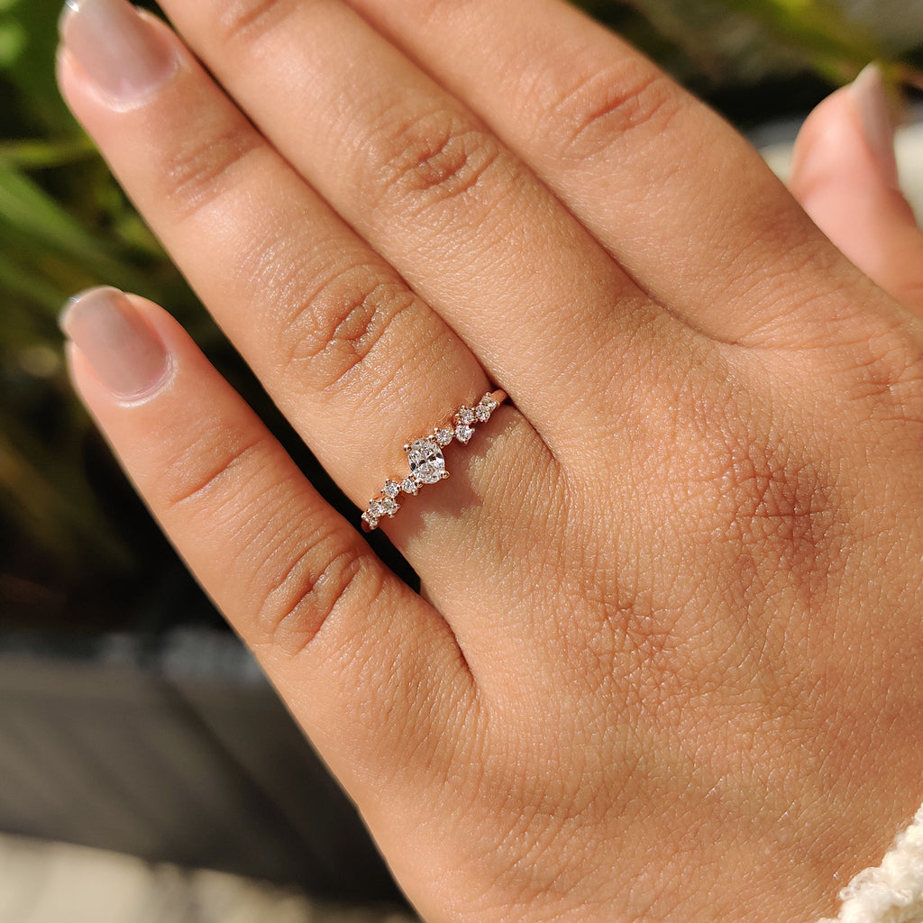 Oval Diamond Wedding Band - Zig Zag Style