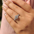Round Diamond Engagement Ring
