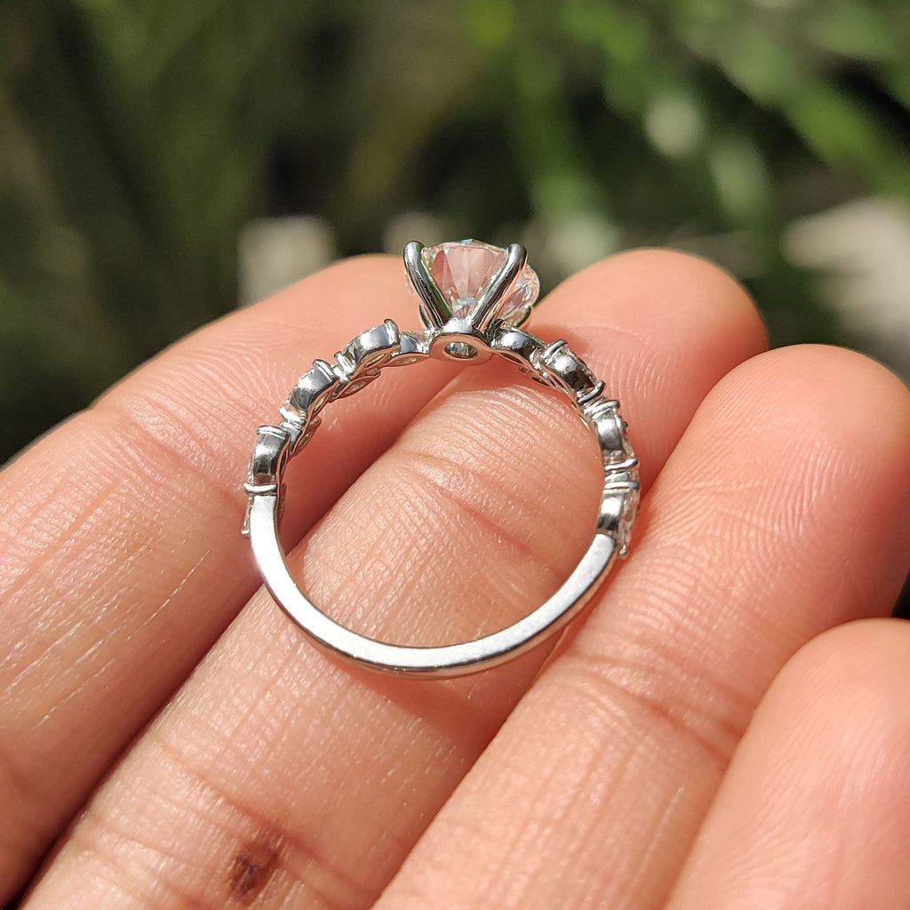 Basket Setting Round Cut Engagement Ring