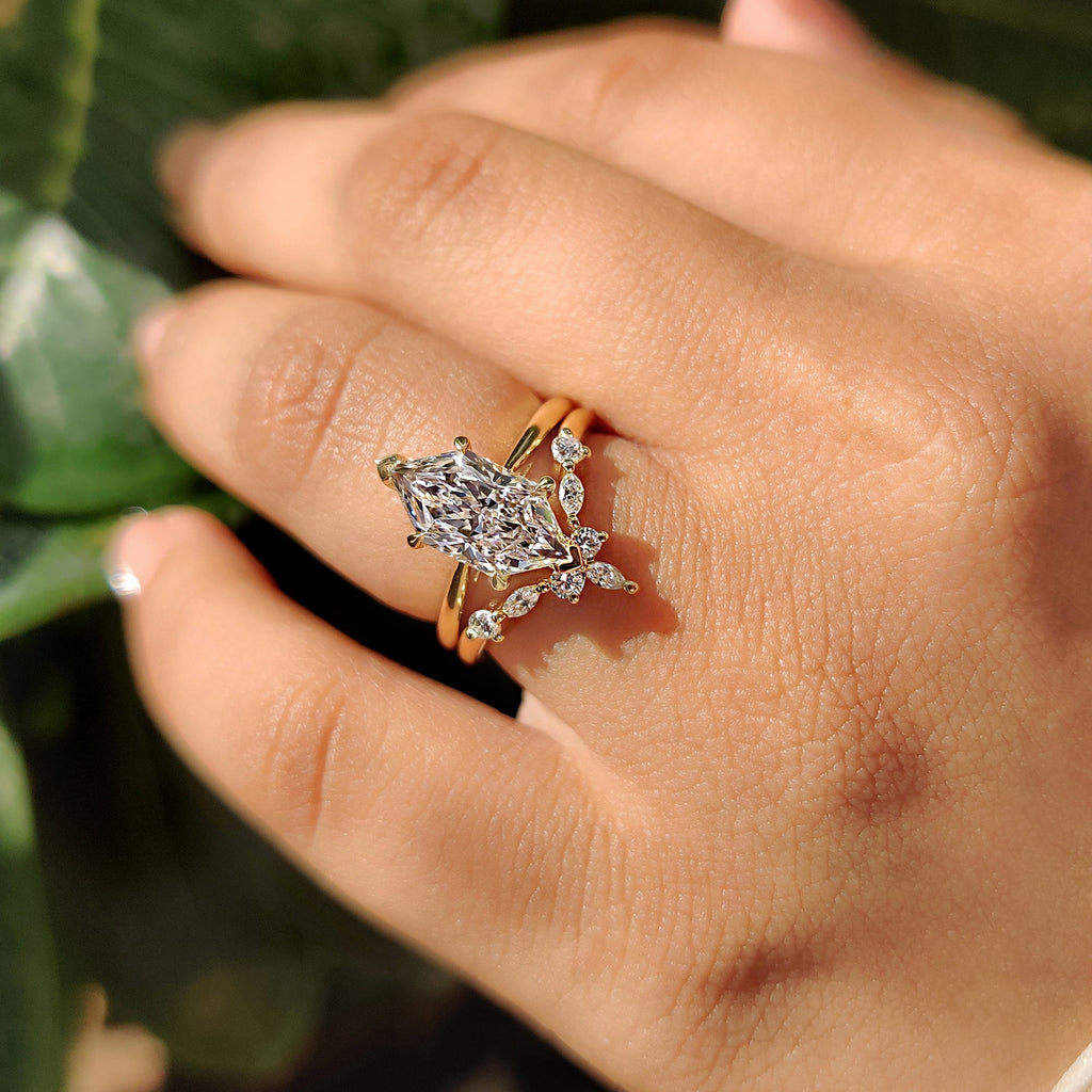 Dutch Marquise Yellow Gold Bridal Set