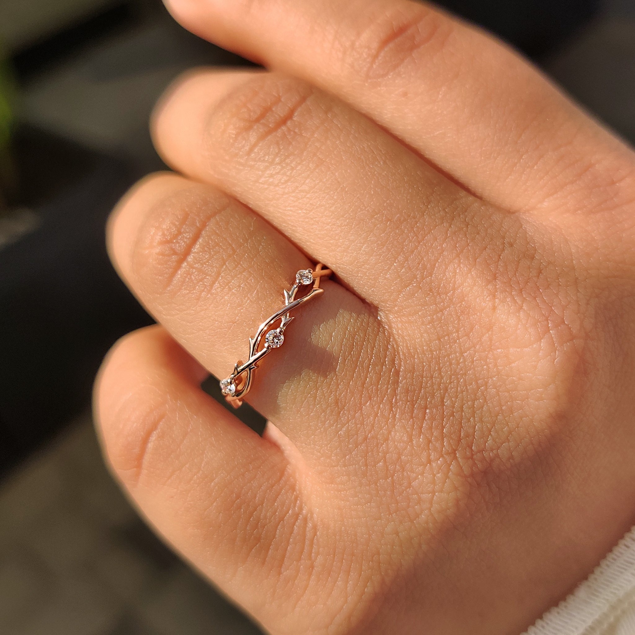 Round Cut Diamond Nature Inspired Wedding Band
