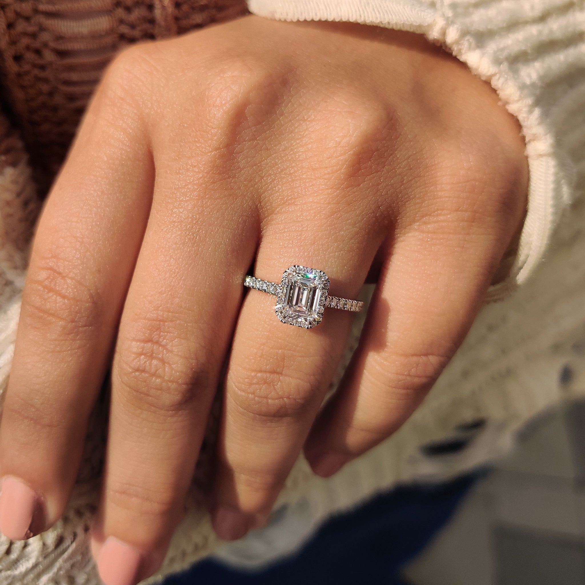 Emerald Engagement Ring in Dazzling Beauty
