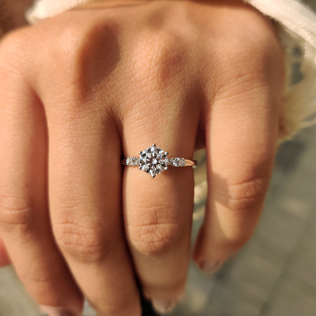 2 Carat Round Diamond Ring in Muse Setting