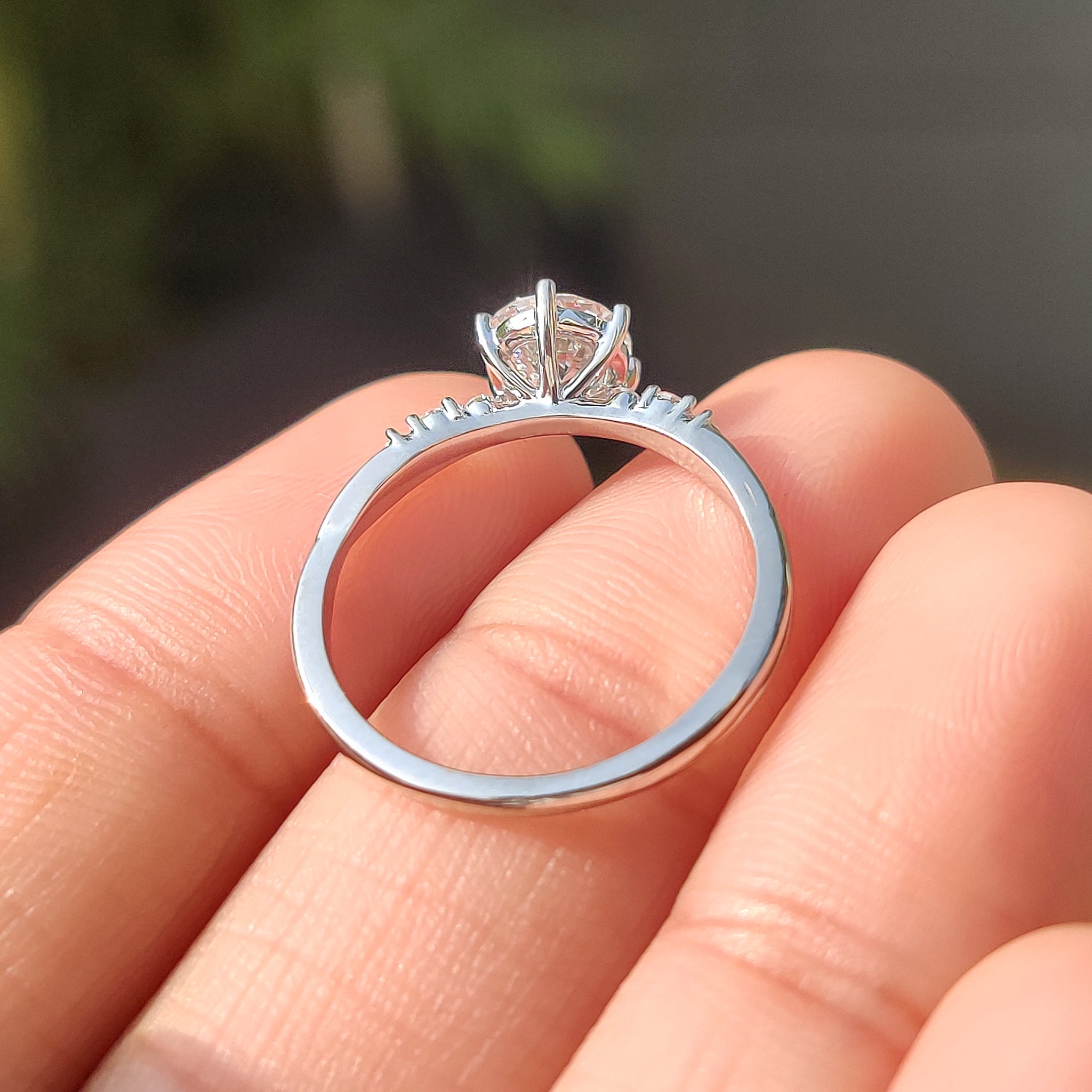 Seven Stone White Gold Round Diamond Engagement Ring