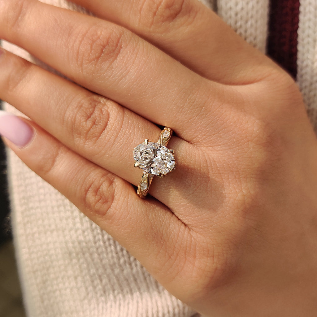 Vintage Art Deco Oval Cut Diamond Ring