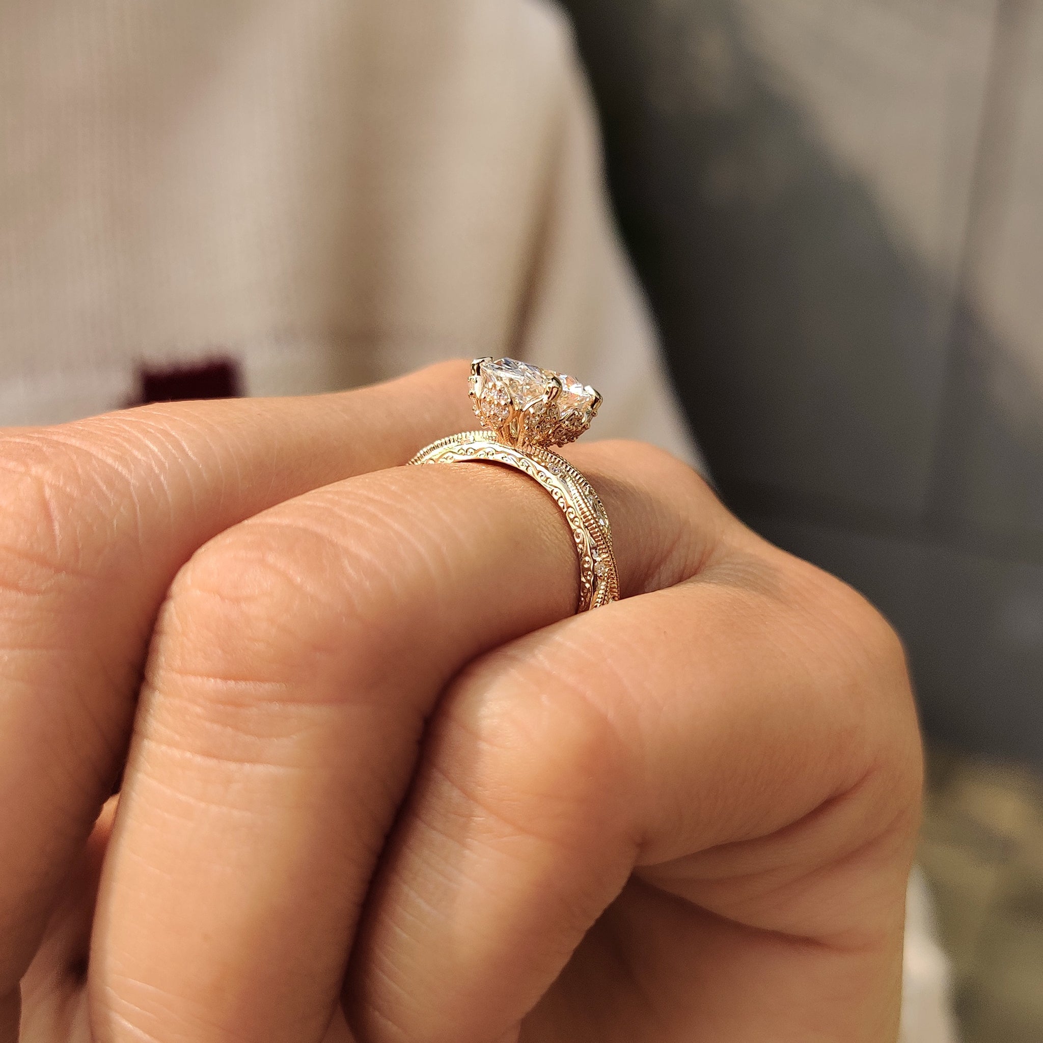 Vintage Art Deco Oval Cut Diamond Ring