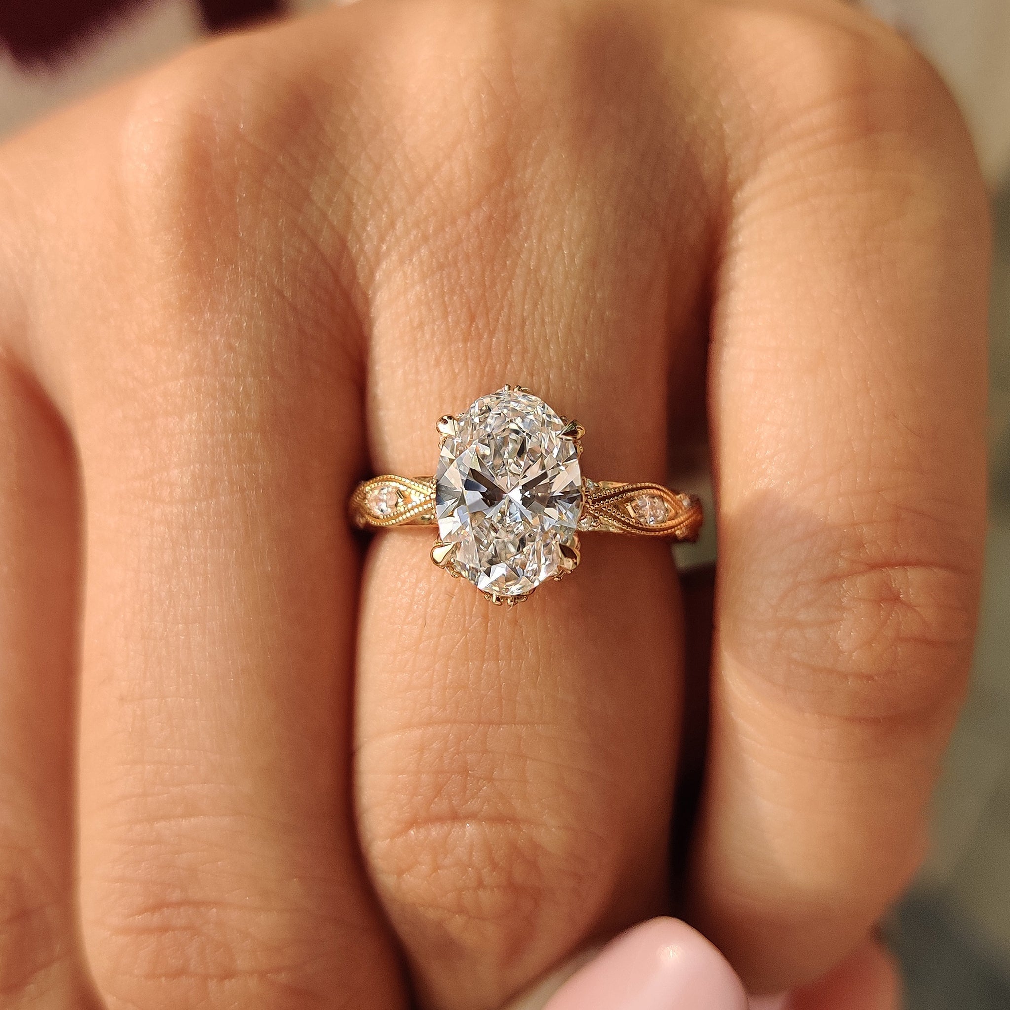 Vintage Art Deco Oval Cut Diamond Ring