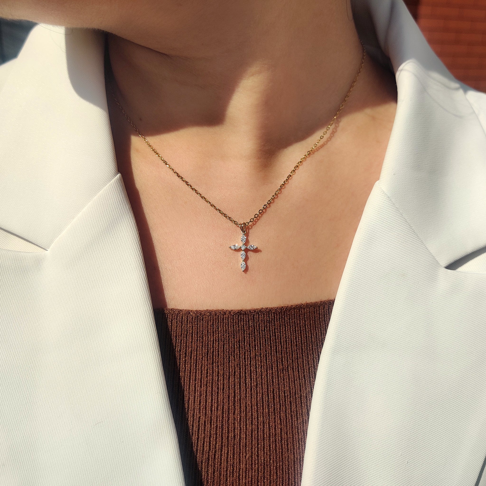 Cross Marquise Diamond Pendant with round in Bunny Ear Secondary image