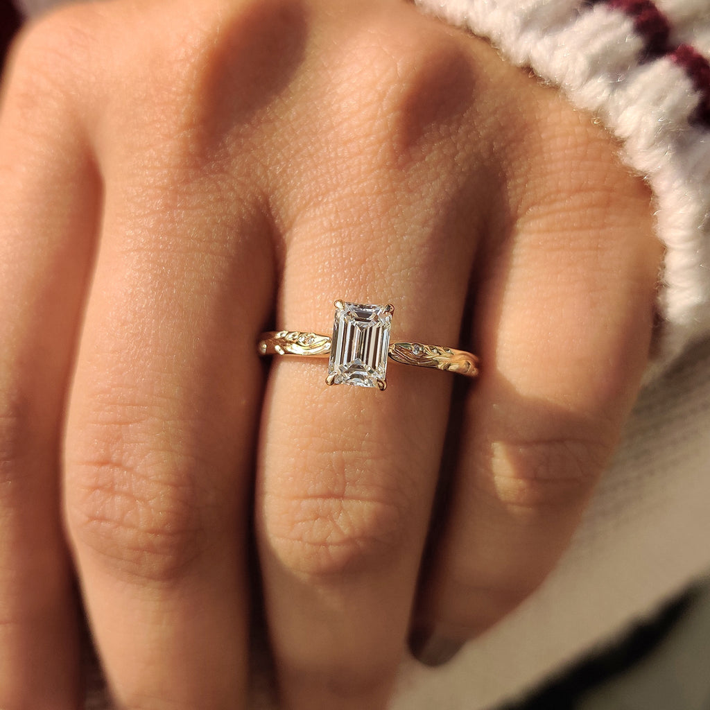 Hand Engraved Nature Inspired Emerald Diamond Ring