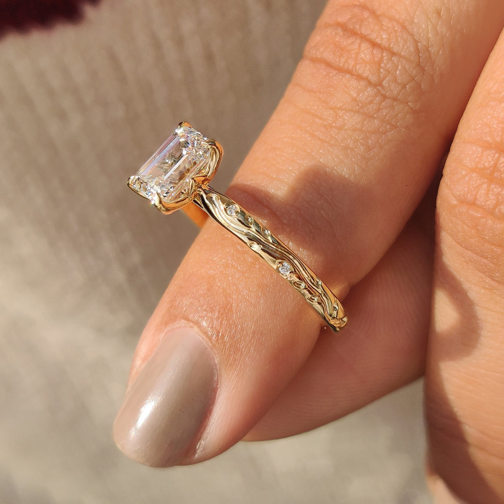 Hand Engraved Nature Inspired Emerald Diamond Ring