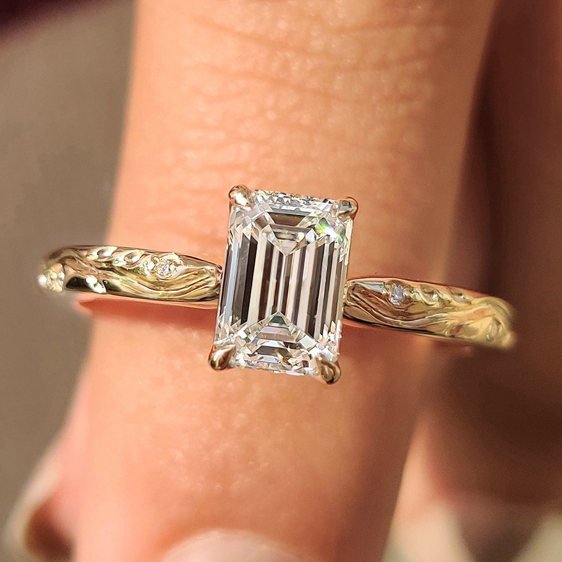 Hand Engraved Nature Inspired Emerald Diamond Ring Main image