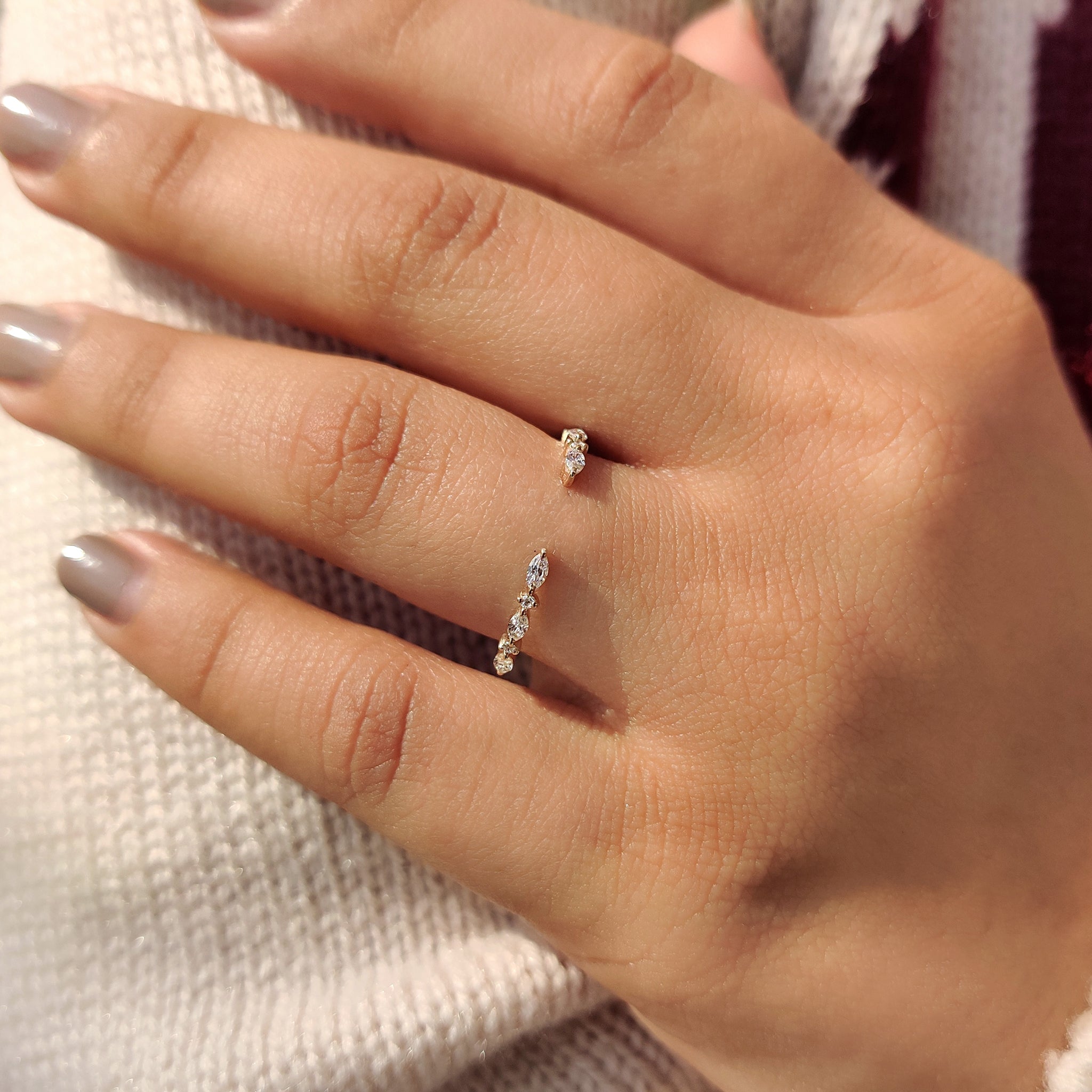 Round And Marquise Diamond Wedding Band Image secondaire du produit