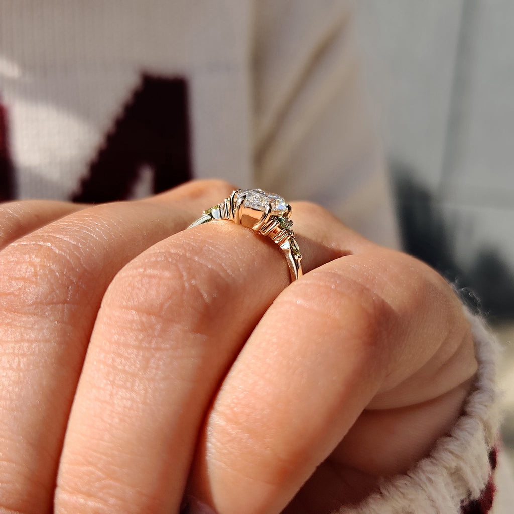 0.50 - 3 CT Marquise Diamond Ring in Muse Setting