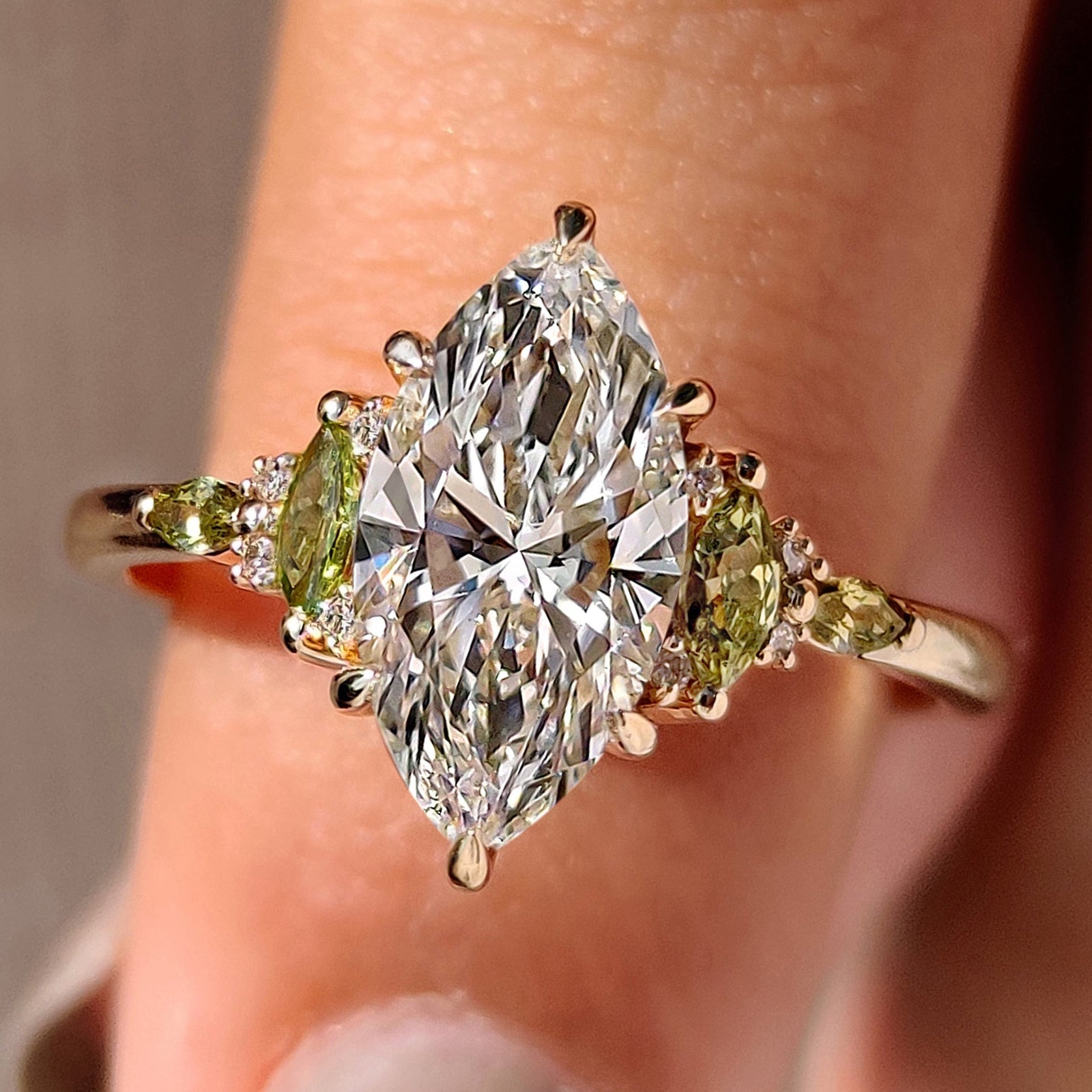 0.50 - 3 CT Marquise Diamond Ring in Muse Setting Main image