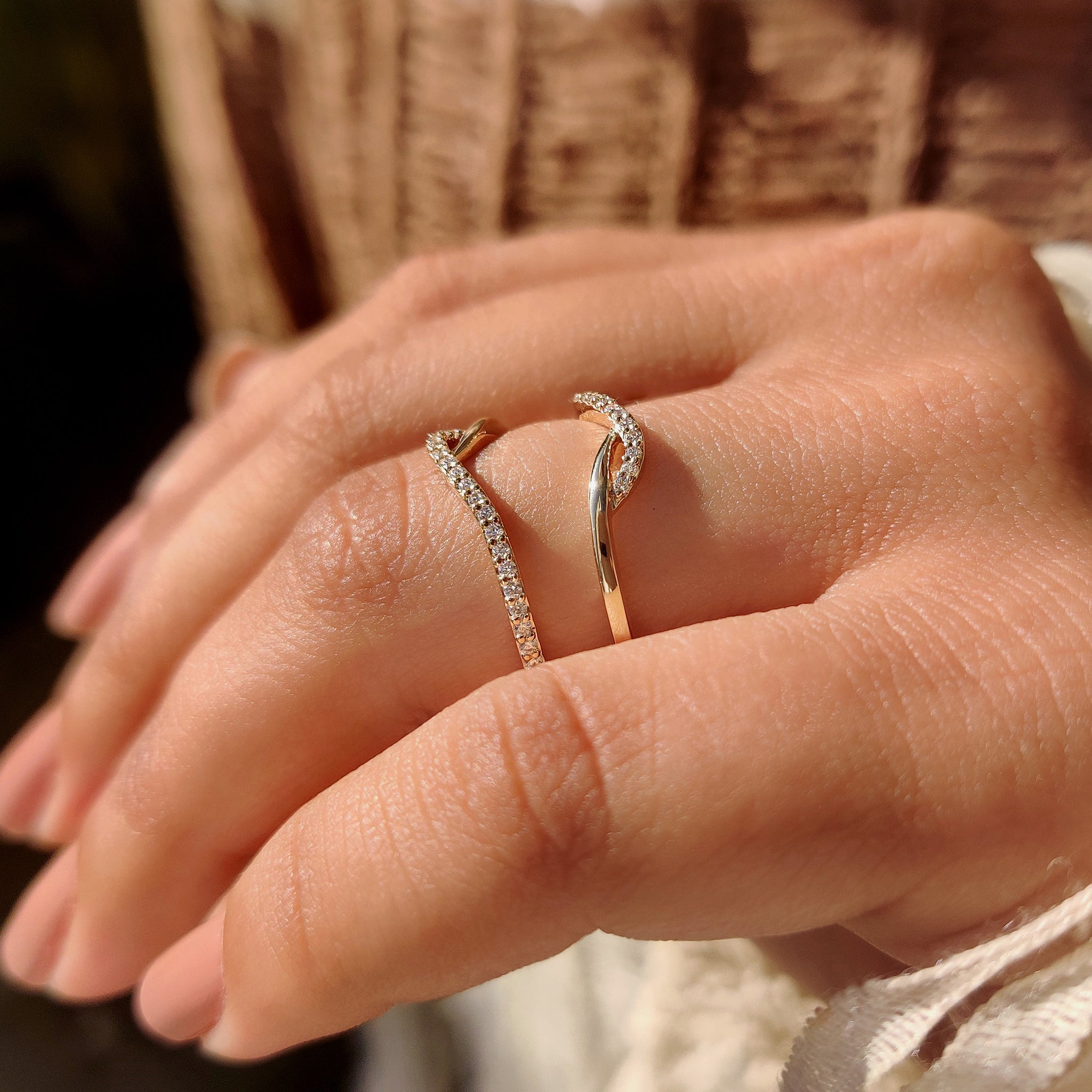 Round Diamond Enhancer Wedding Band