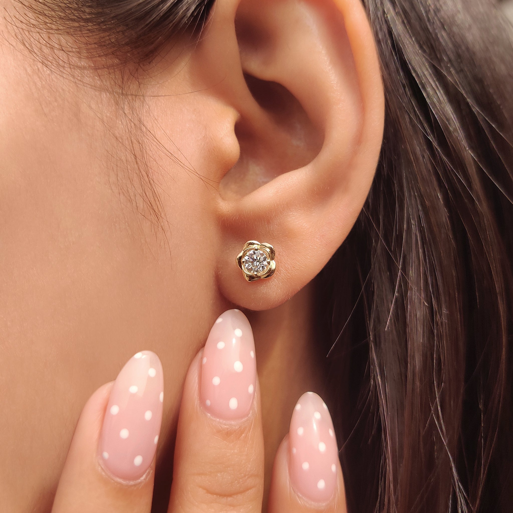 Round Cut Flower Shaped Diamond Earrings