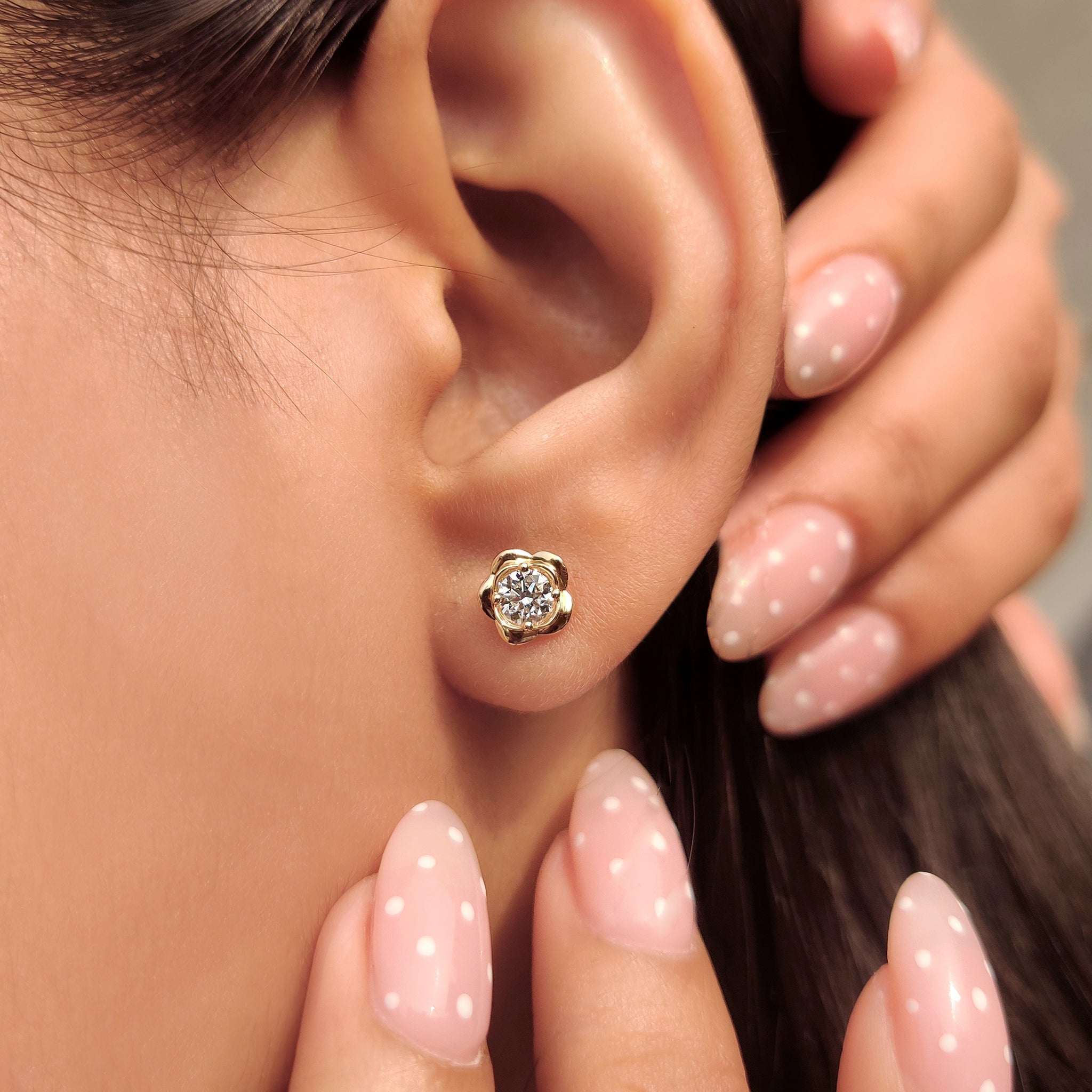 Round Cut Flower Shaped Diamond Earrings