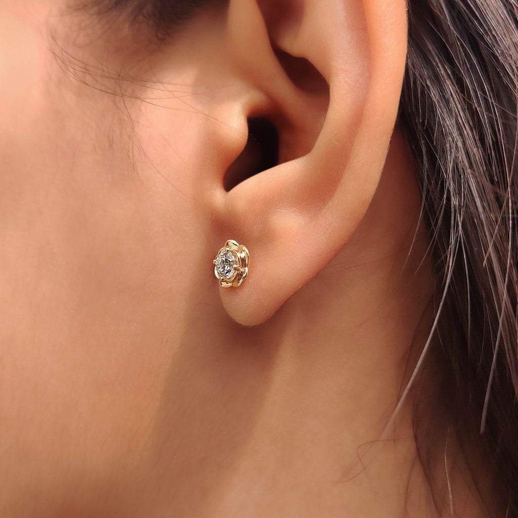 Round Cut Flower Shaped Diamond Earrings