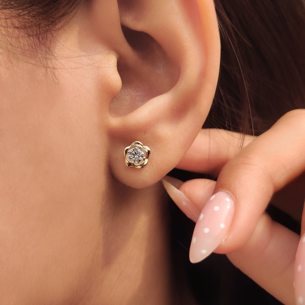 Round Cut Flower Shaped Diamond Earrings