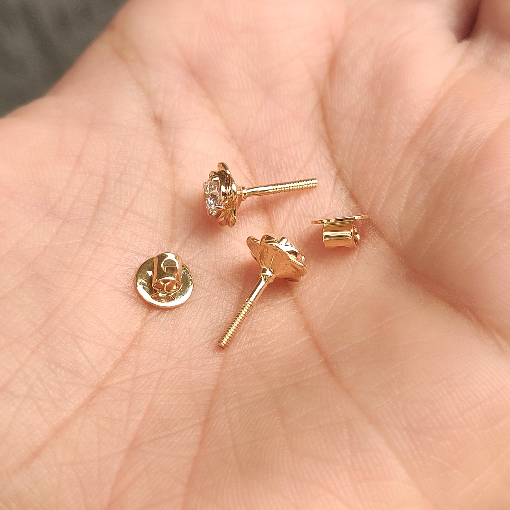 Round Cut Flower Shaped Diamond Earrings