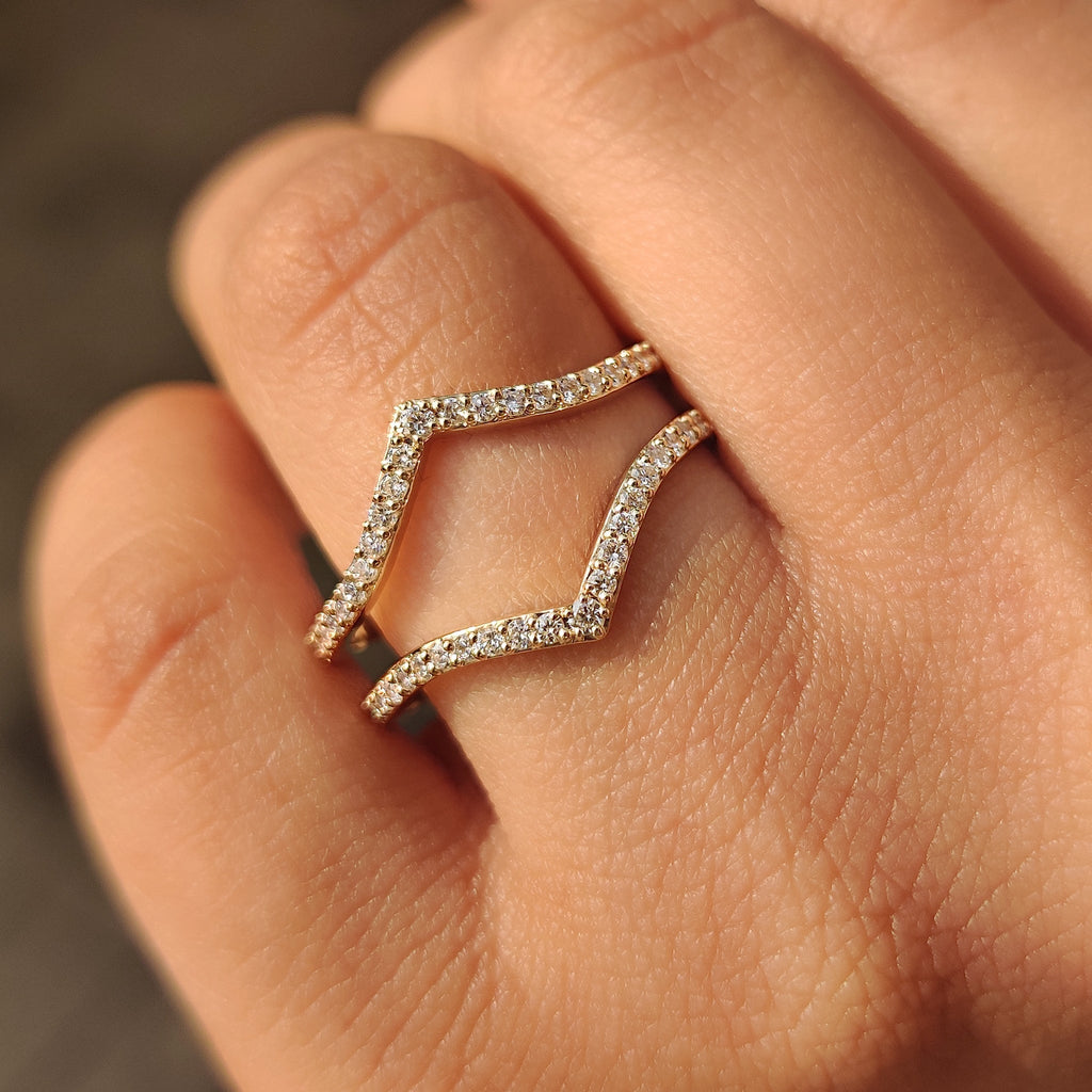 Round Diamond Enhancer V Shaped Wedding Band