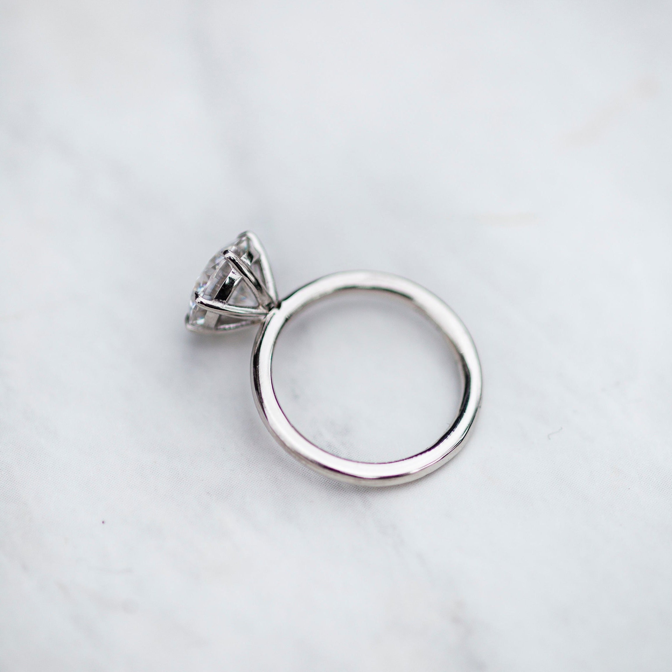 3.0 CT Round Cut Moissanite Solitaire Engagement Ring