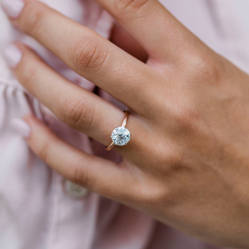 3.0 CT Round Cut Moissanite Solitaire Engagement Ring