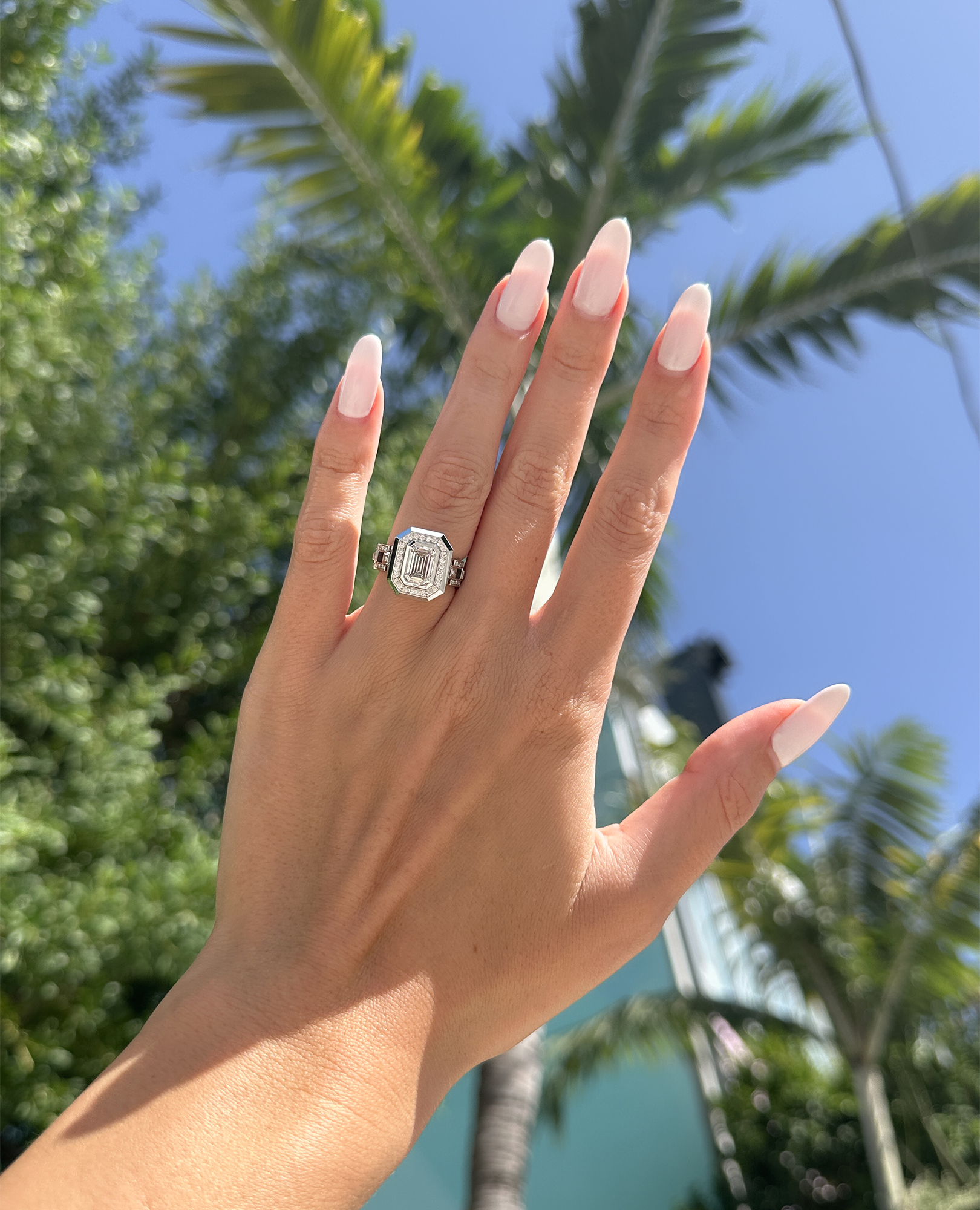 LA PAZ Emerald Cut Diamond Gold Engagement Ring